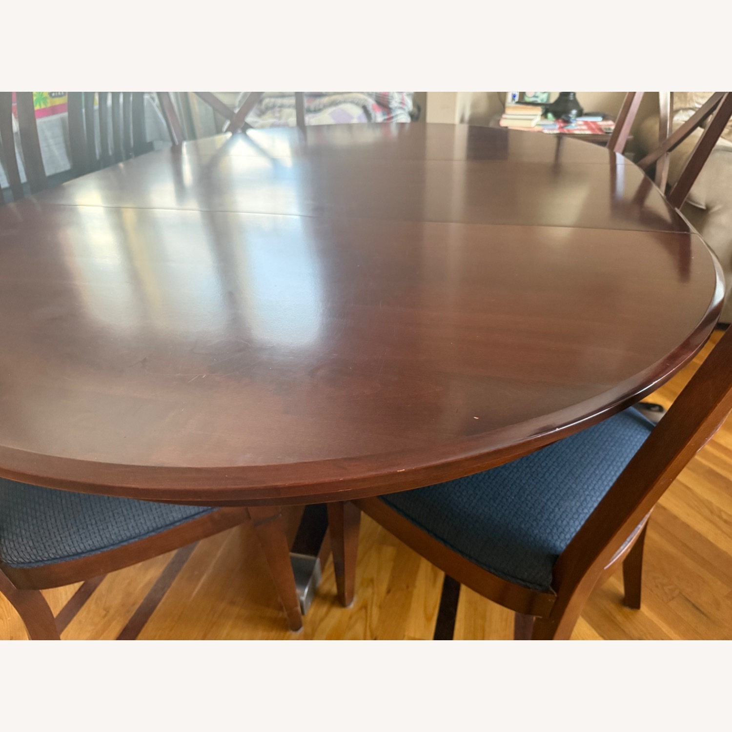 Ethan Allen British Classics Pedestal Dining Table - image-4