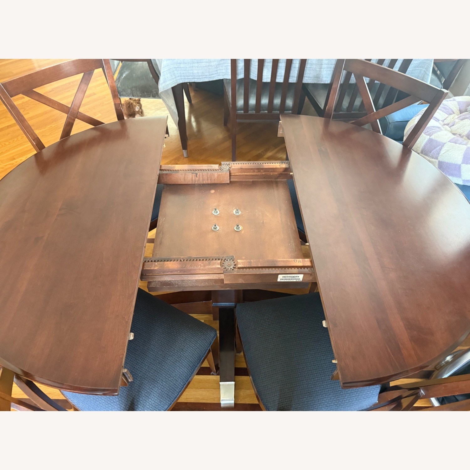 Ethan Allen British Classics Pedestal Dining Table - image-14