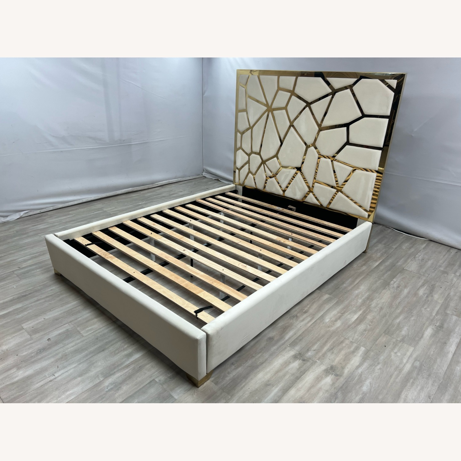 Mercer41 Upholstered Metal Platform Queen Bed - image-2