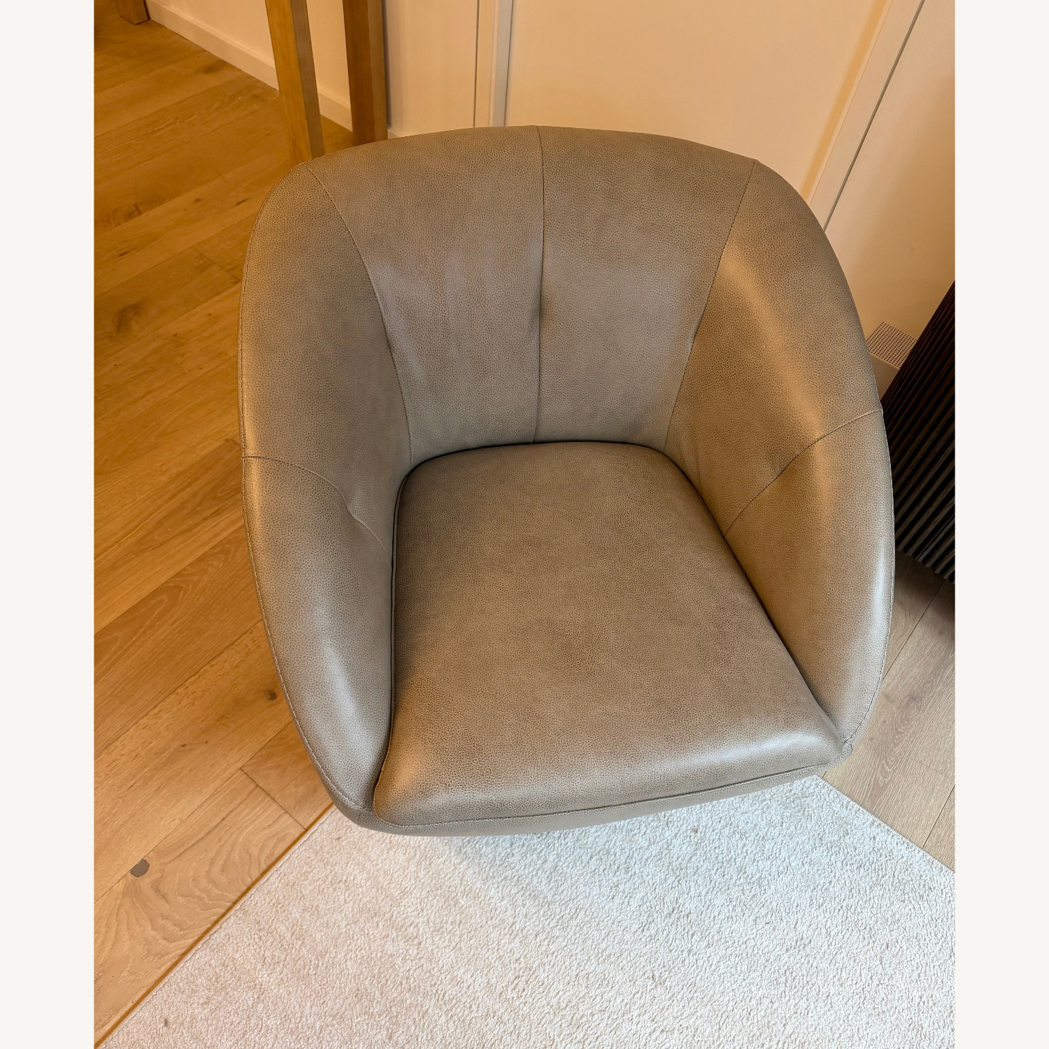 Flexsteel Wade Taupe Leather Swivel Barrel Chair - image-3