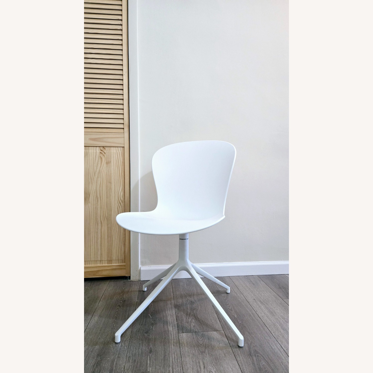 BoConcept Folding Dining Table & 4 Adelaide Chairs - image-7