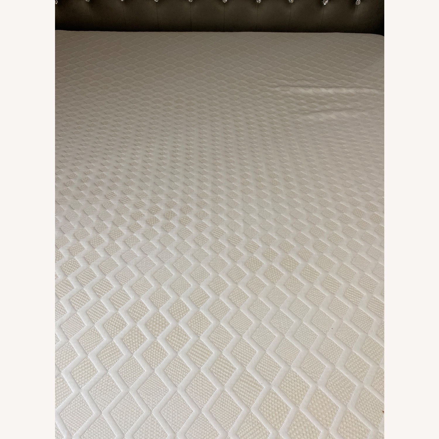 Ashley Furniture Franco Light Gray Leather King Bed - image-4