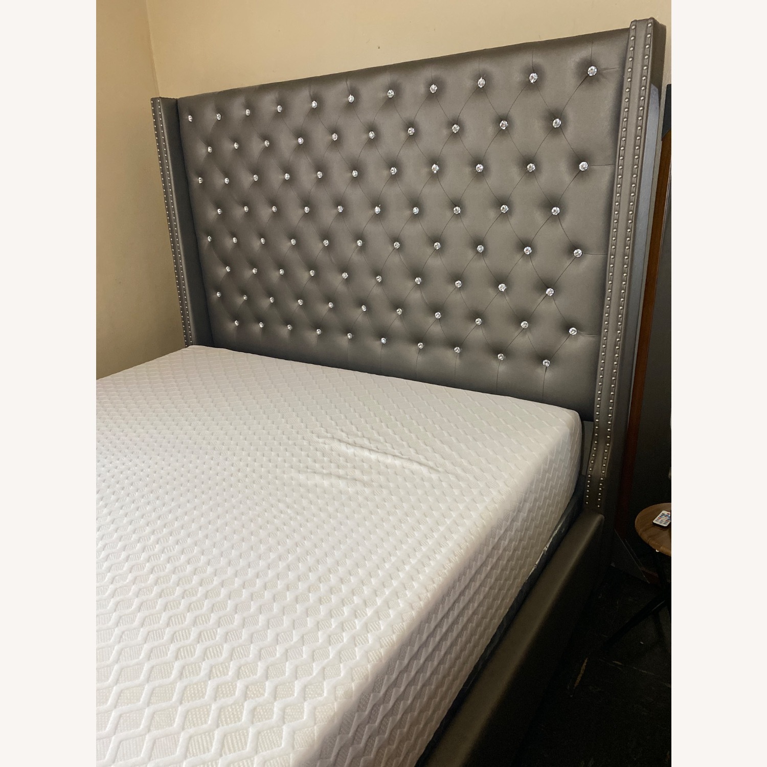 Ashley Furniture Franco Light Gray Leather King Bed - image-2