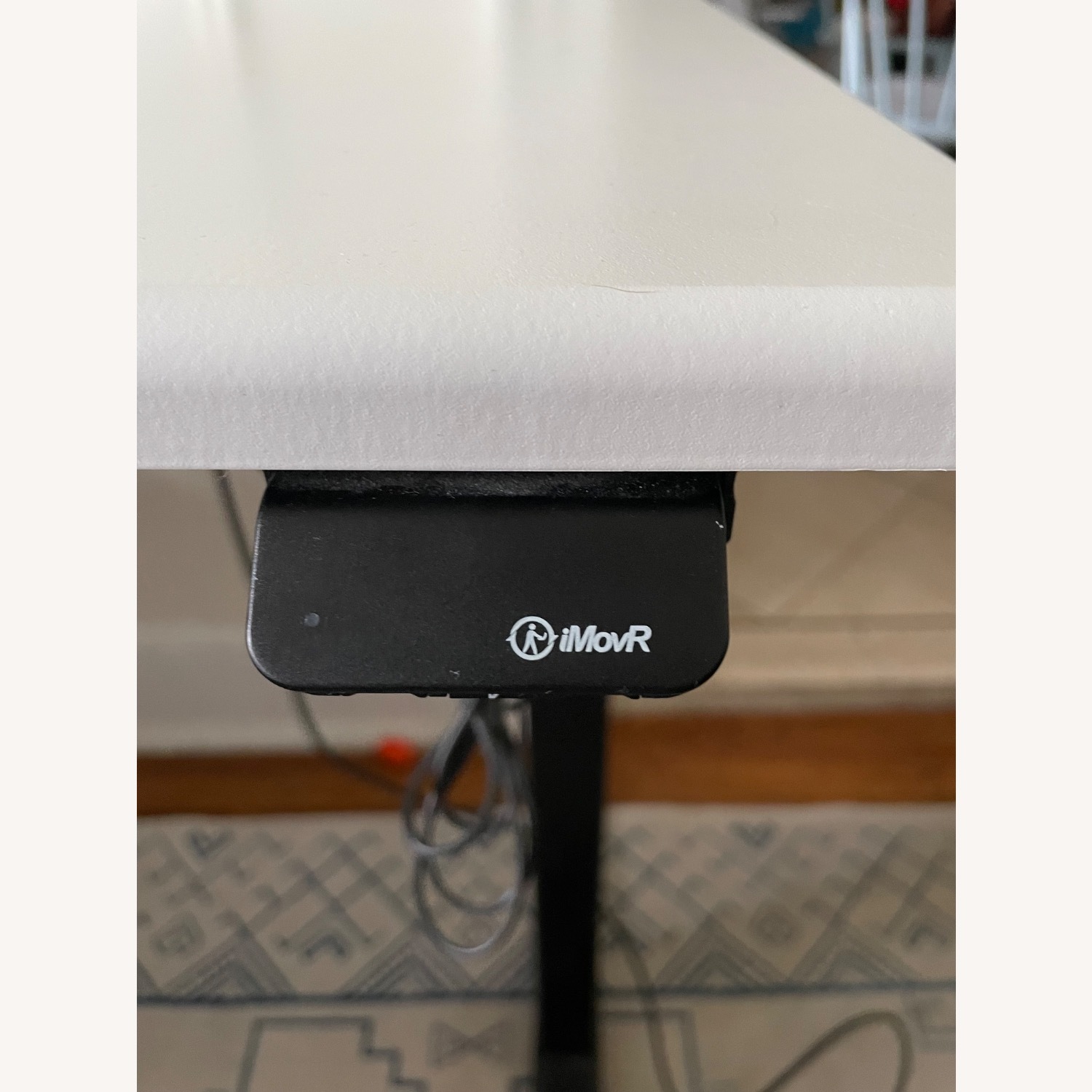 Black and White Motorized Standing Desk - image-3