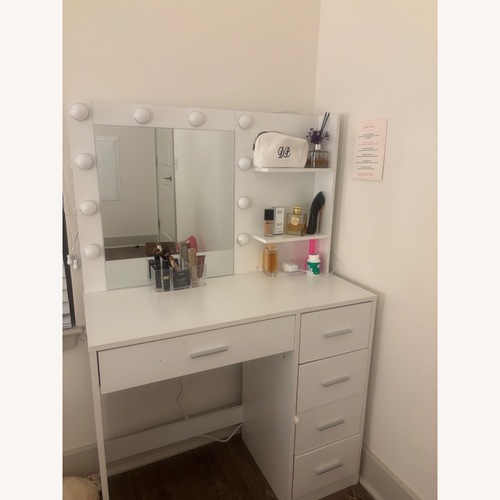 Used White Vanity Dressing Table  for sale on AptDeco