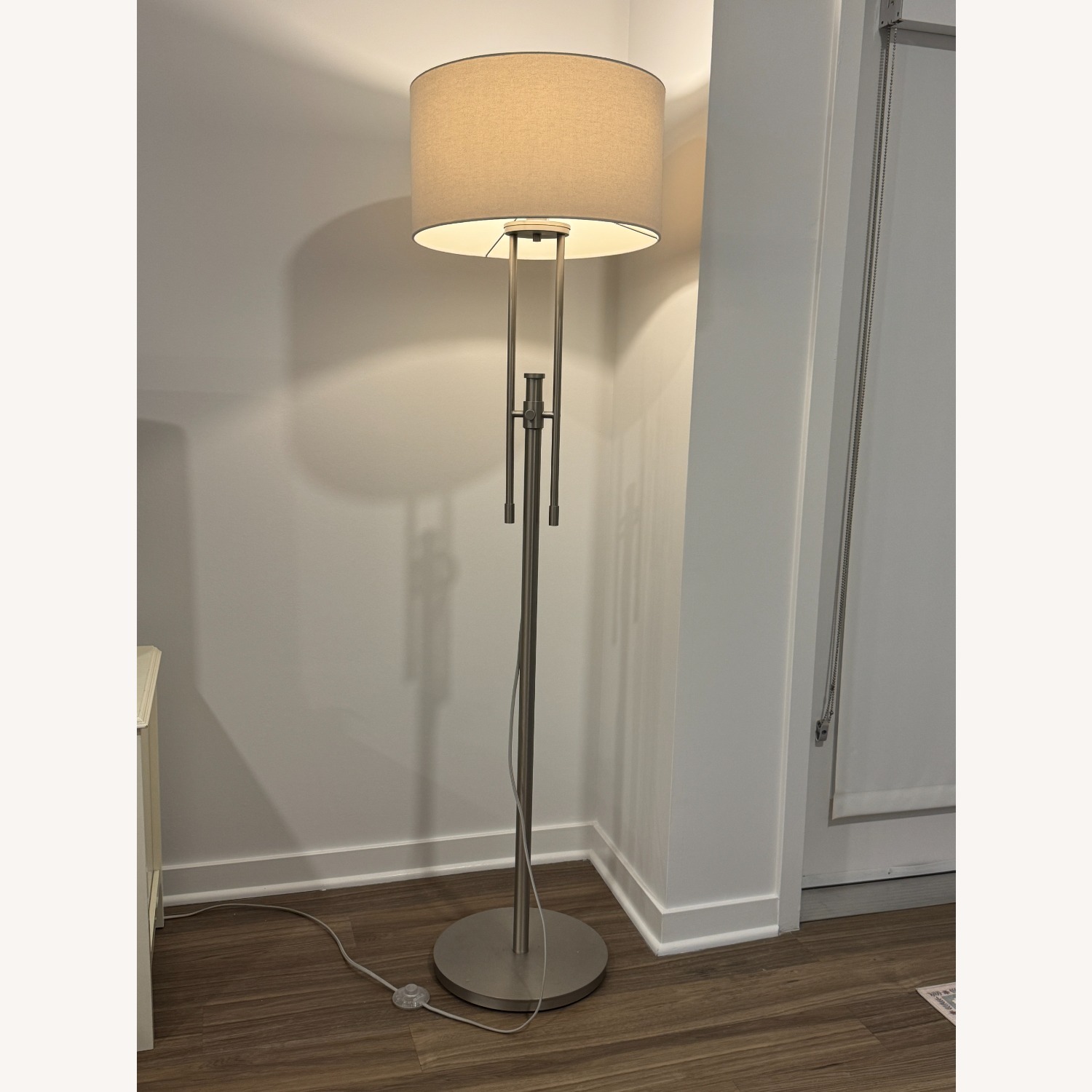 White Metal Floor Lamp and Table Lamp Combo - image-3