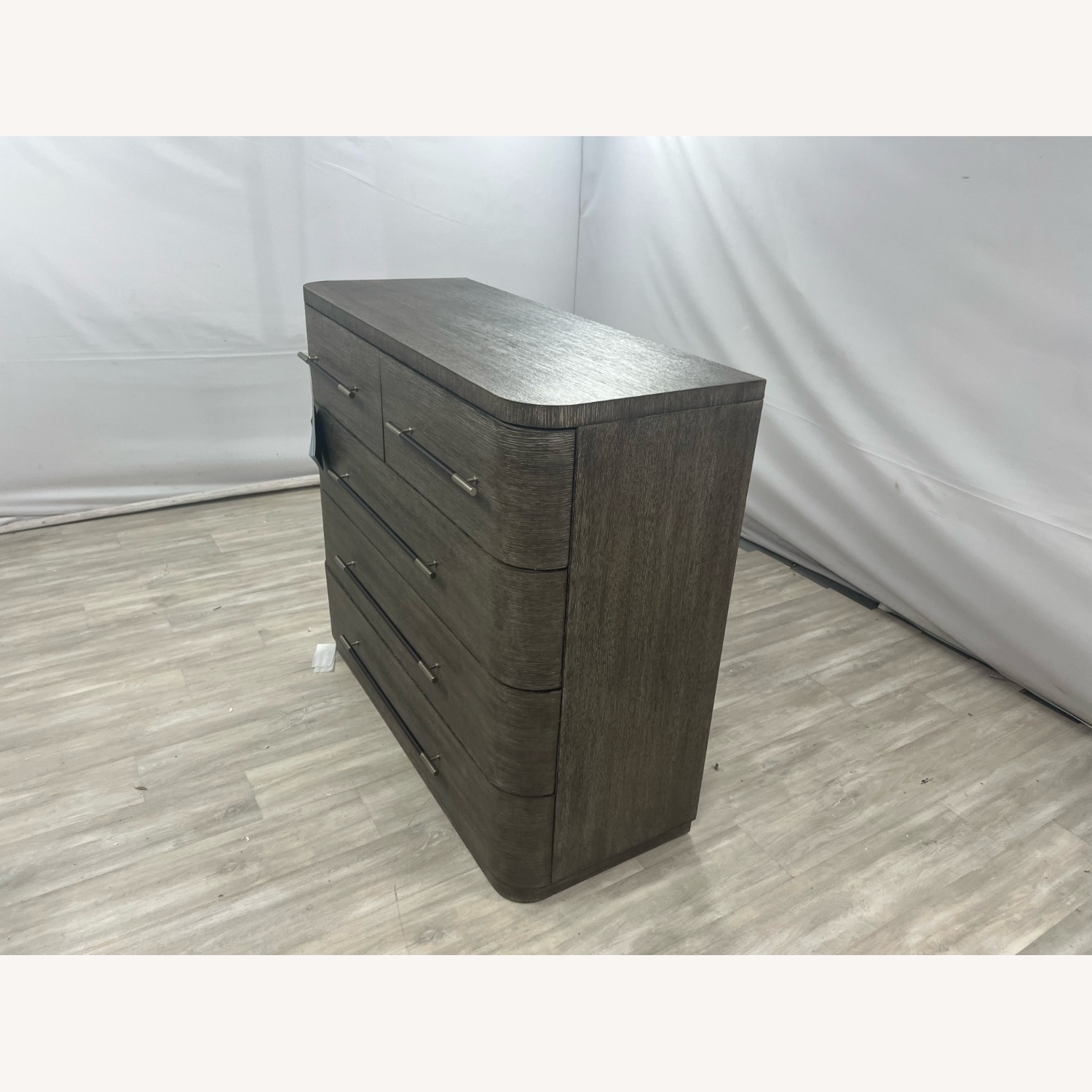 Hooker Furniture Modern Mood Bachelors Chest - image-7