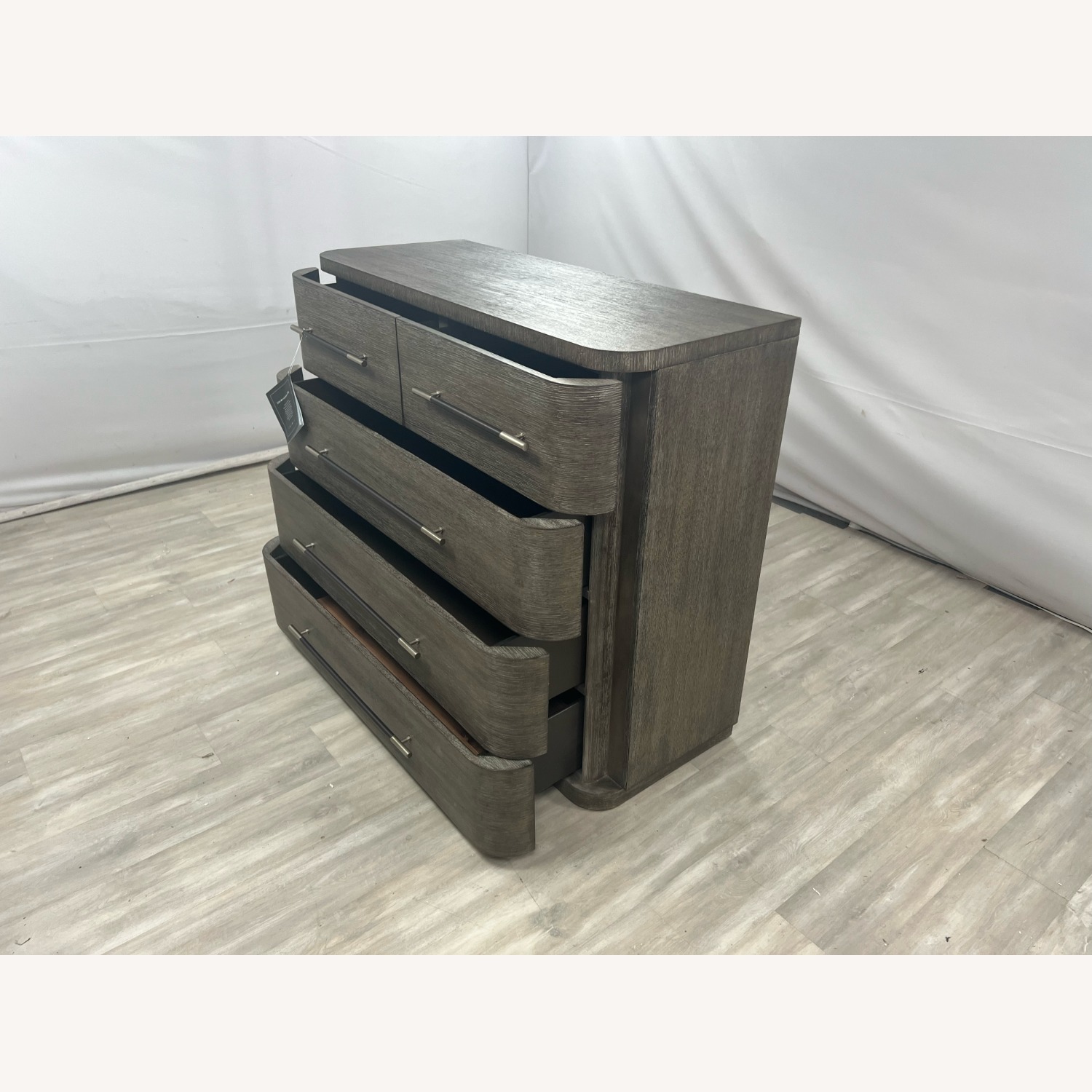 Hooker Furniture Modern Mood Bachelors Chest - image-5