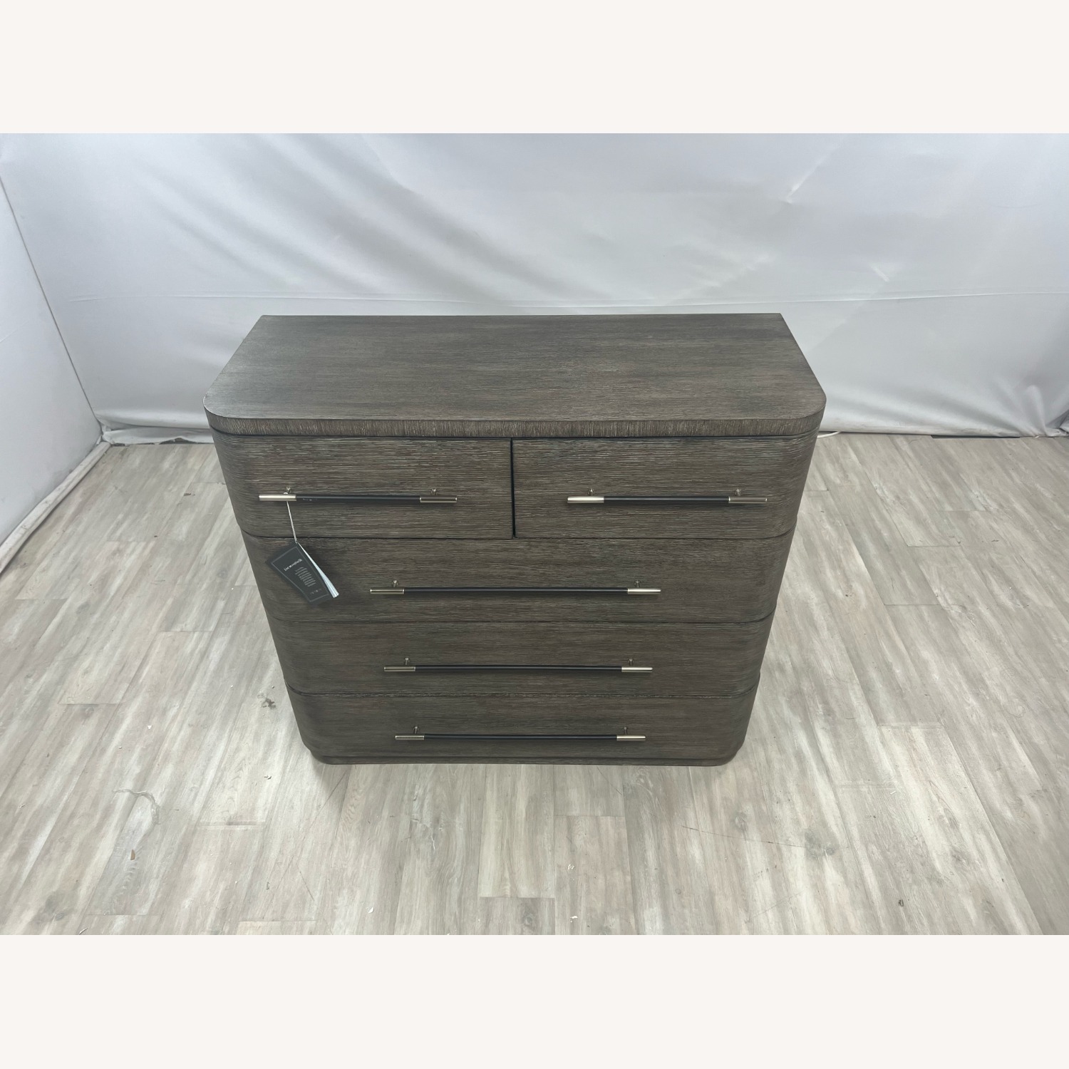 Hooker Furniture Modern Mood Bachelors Chest - image-2