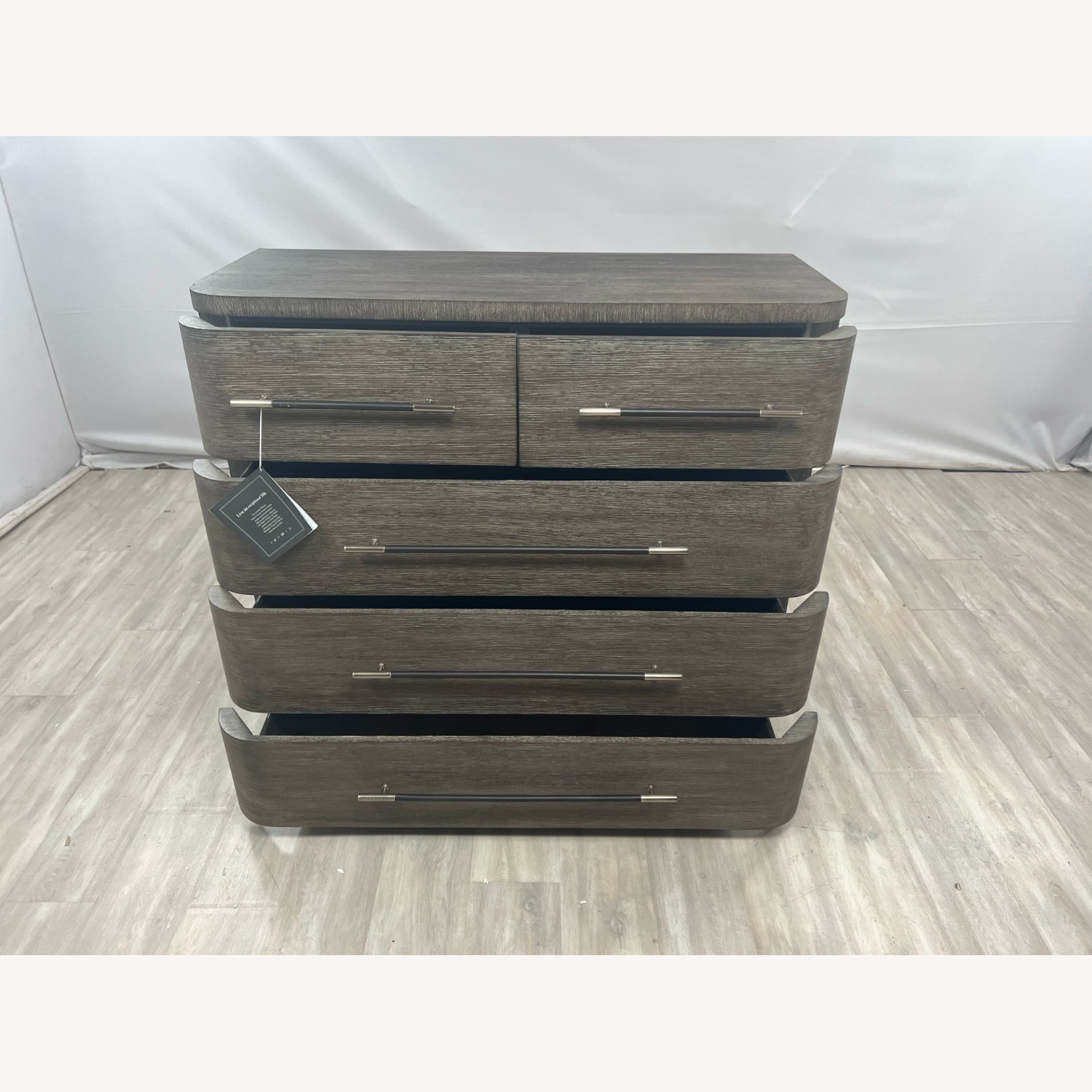 Hooker Furniture Modern Mood Bachelors Chest - image-3