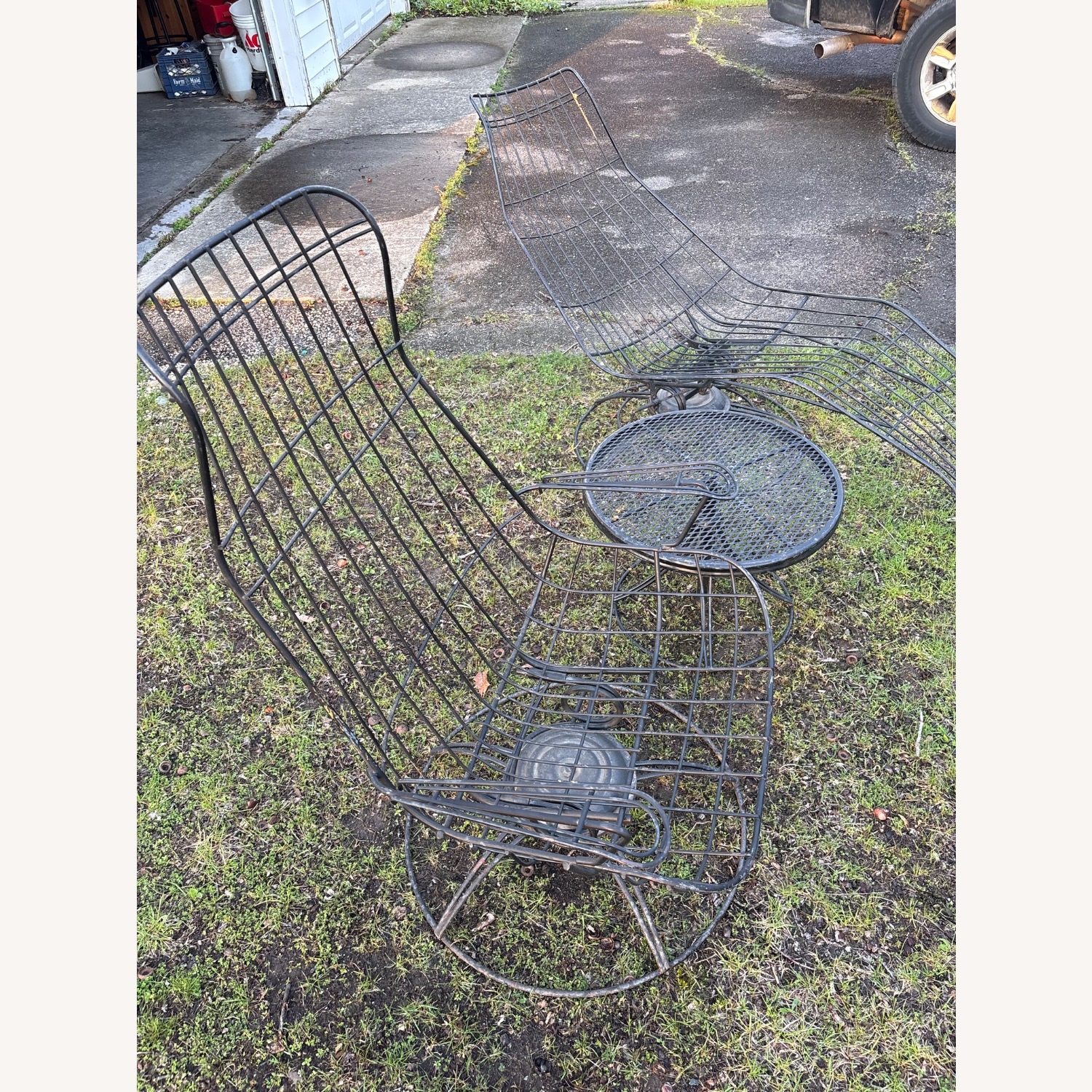 Mid Century Modern Patio Lounger and Table - image-1