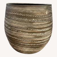 Light Grey Planter With Pattern Detail 
