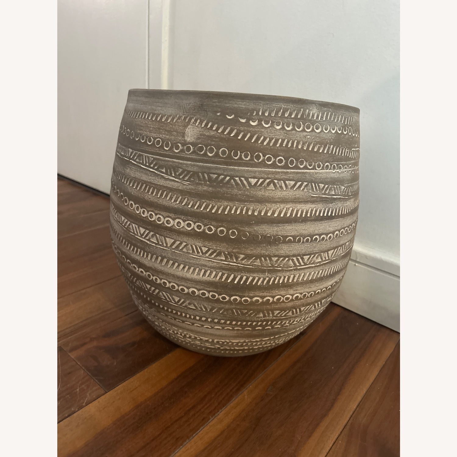 Light Grey Planter With Pattern Detail  - image-3