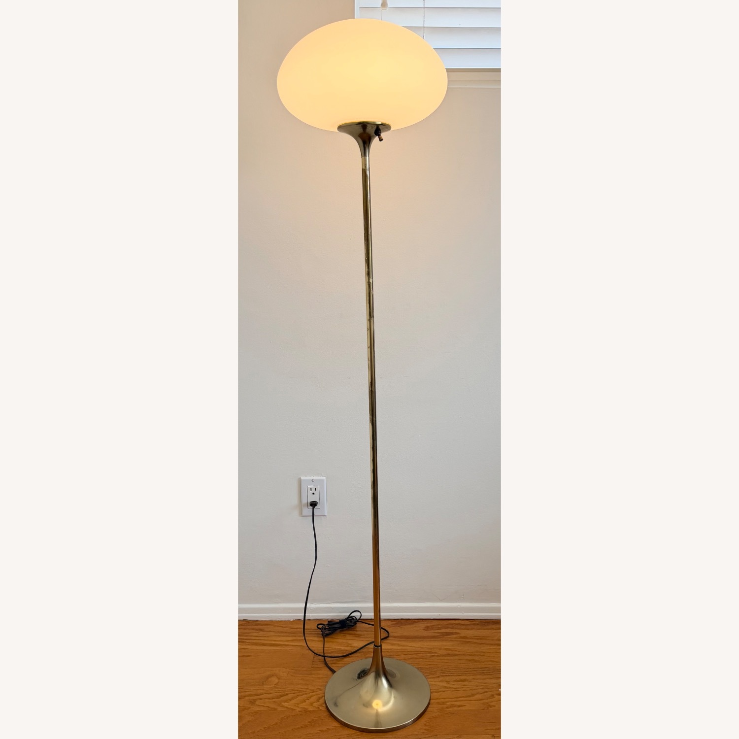Vintage/Antique Gold Brass Floor Lamp - image-2