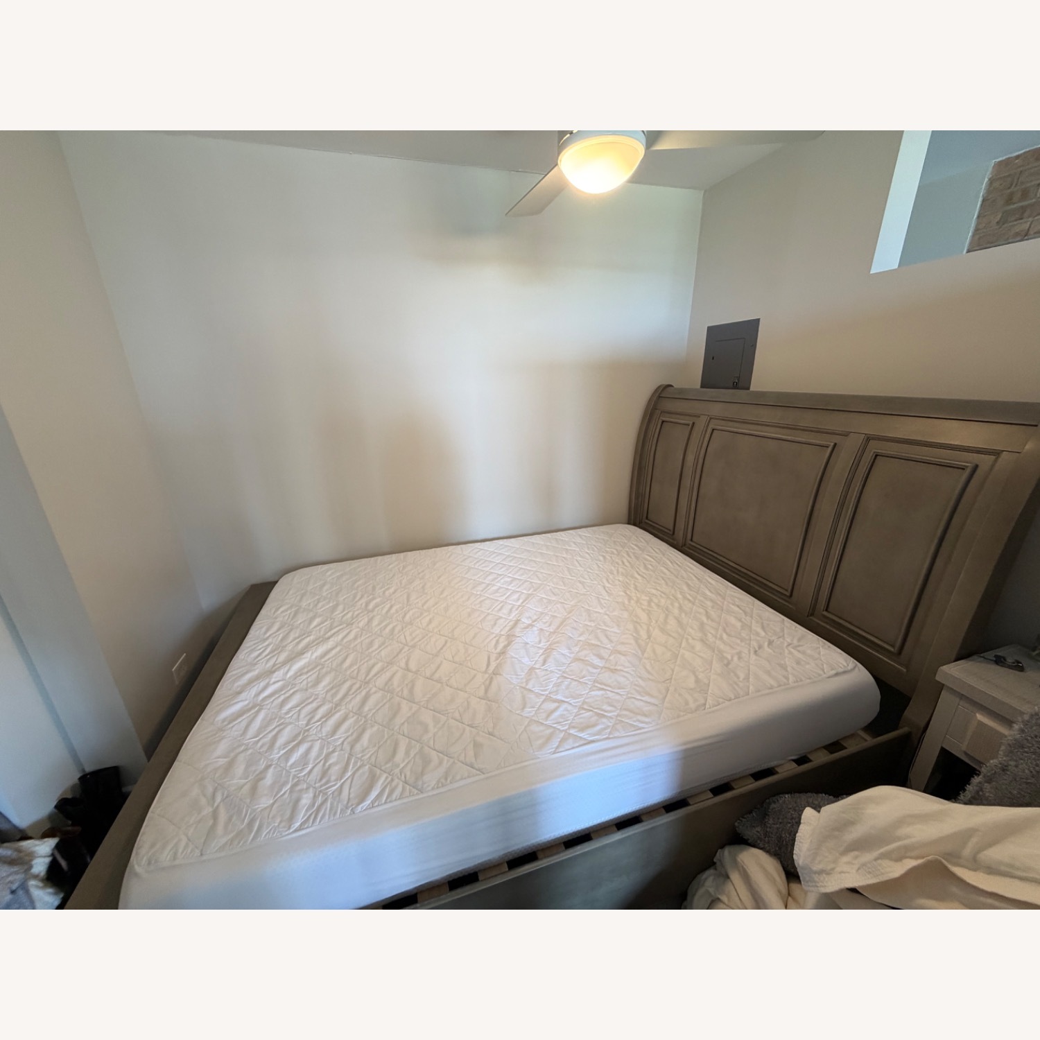 Ashley Furniture Dark Gray Wood Queen Bed - image-3