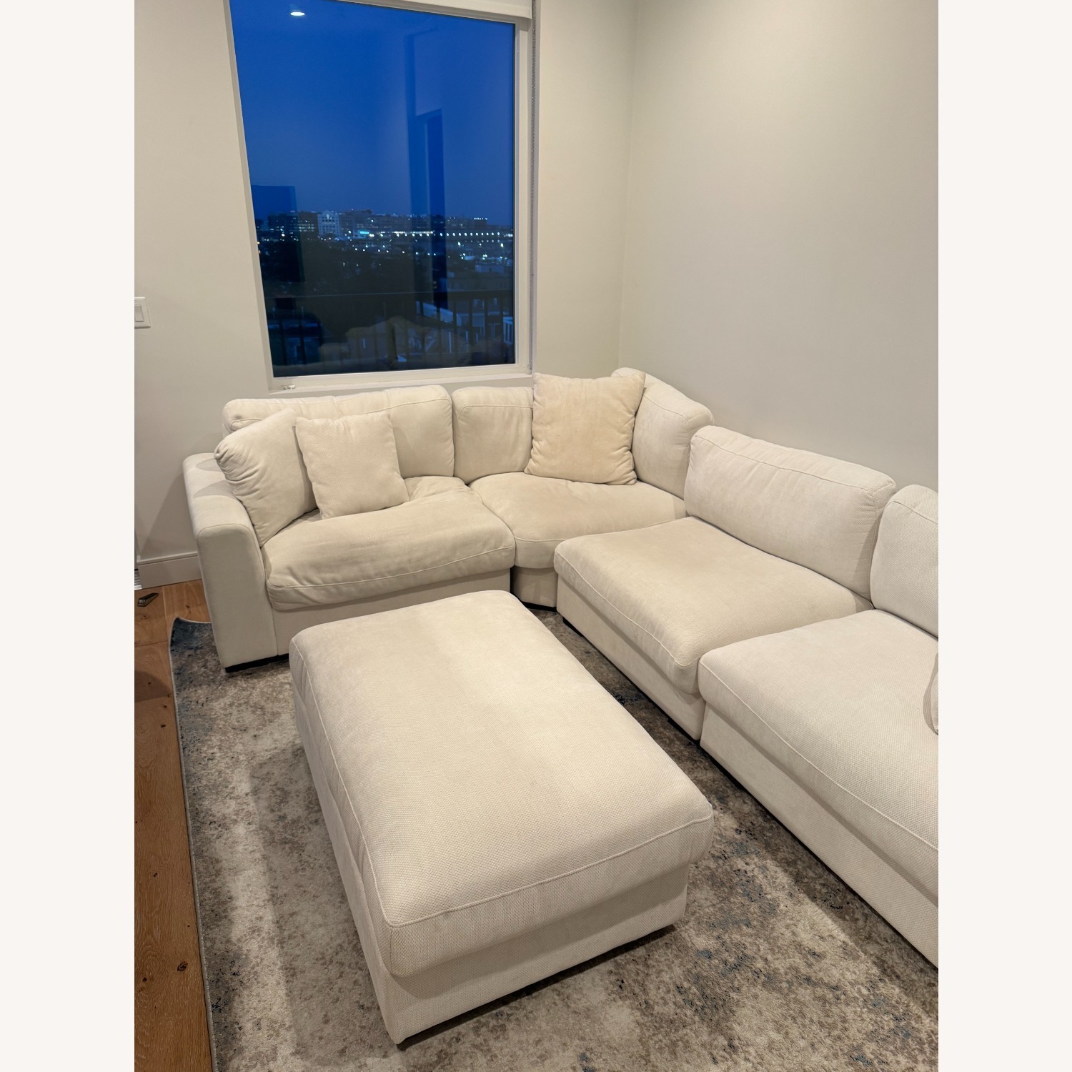 Wayfair Eugenija 4pc Sectional + Ottoman (White) - image-3