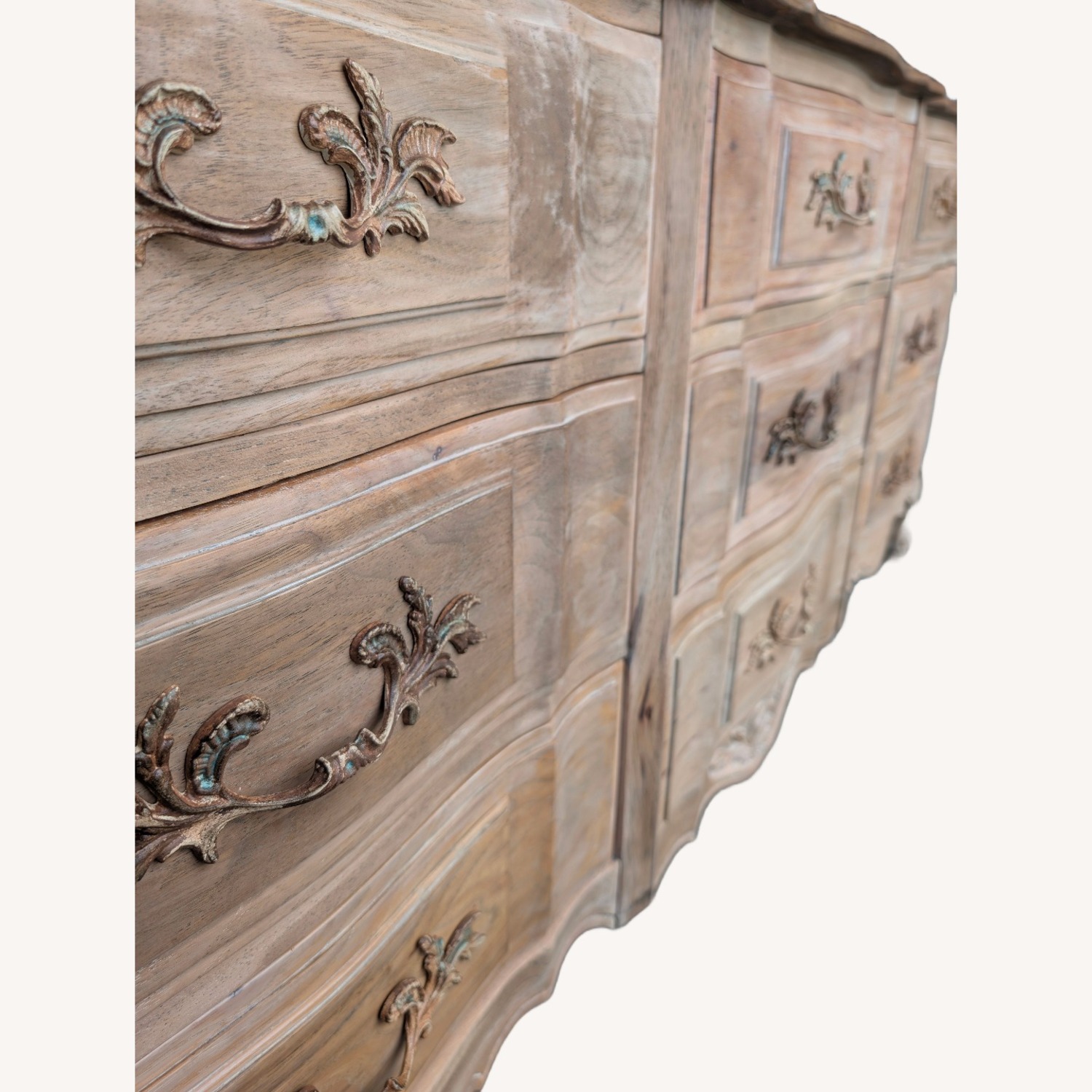 Thomasville Furniture Industries 9 Drawer Natural Dresser - image-9