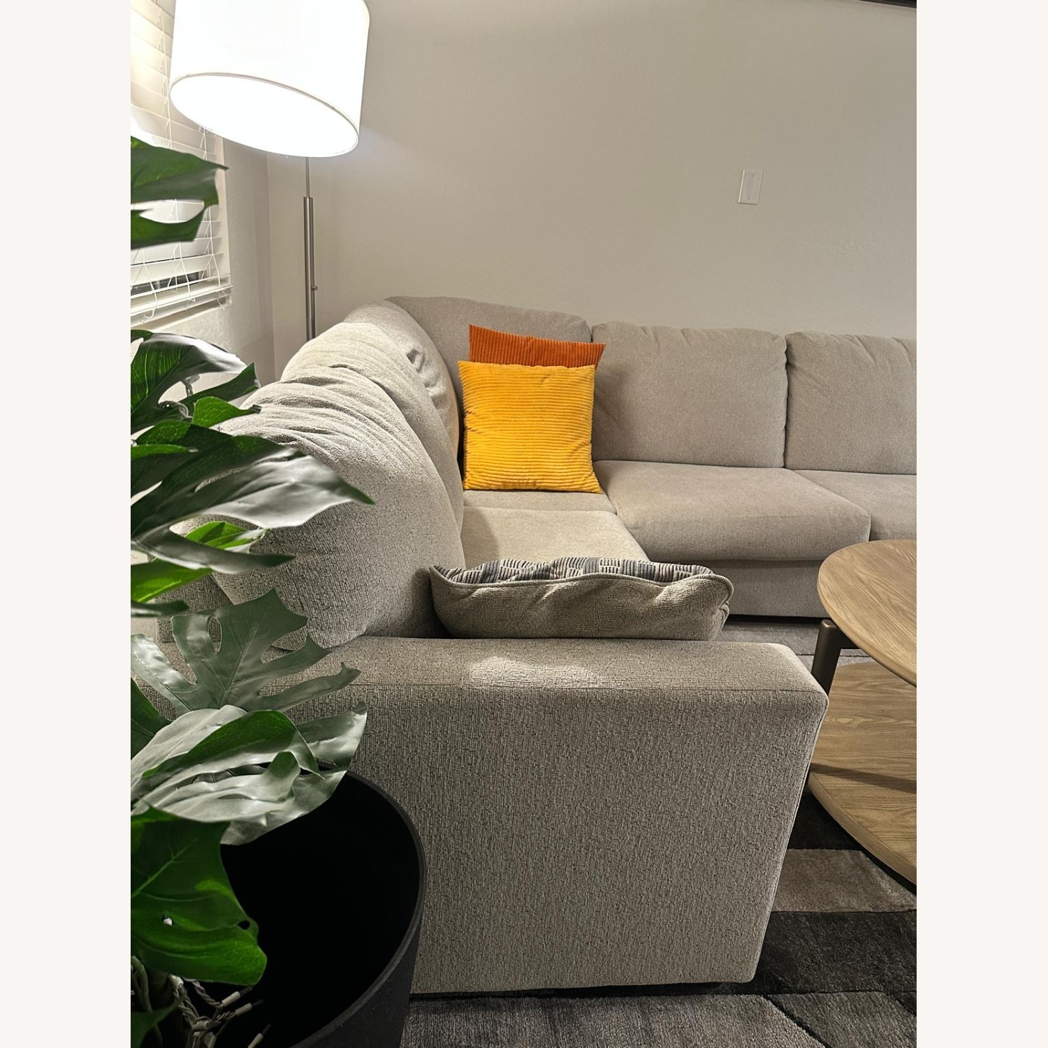 Light Gray 6-Seat Sectional Sofa with Chaise - image-4