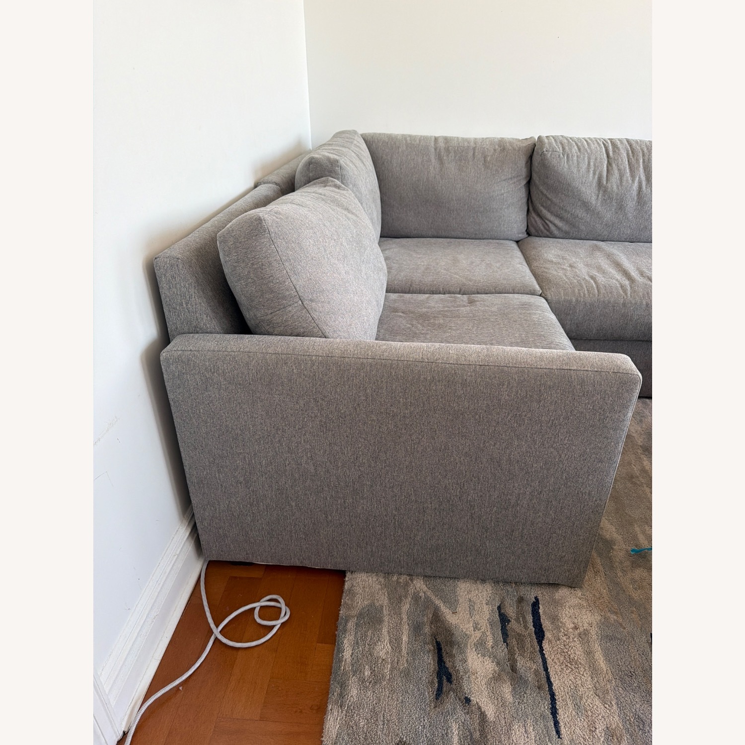 Flex 5 Flexsteel Sofa & Storage Ottoman - image-2