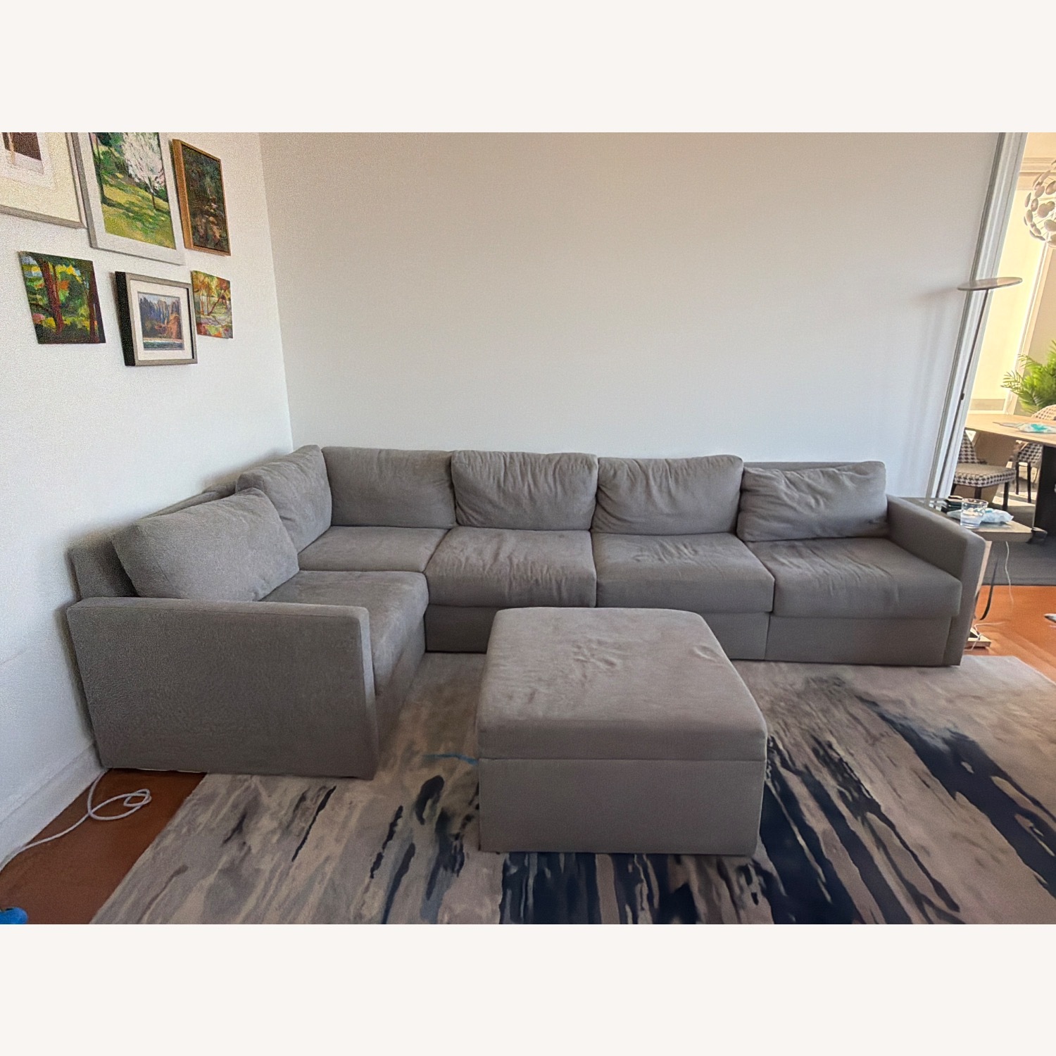 Flex 5 Flexsteel Sofa & Storage Ottoman - image-1