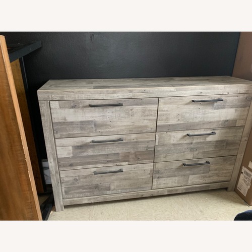 Used Ashley Furniture Effie 6 Drawer Dresser for sale on AptDeco