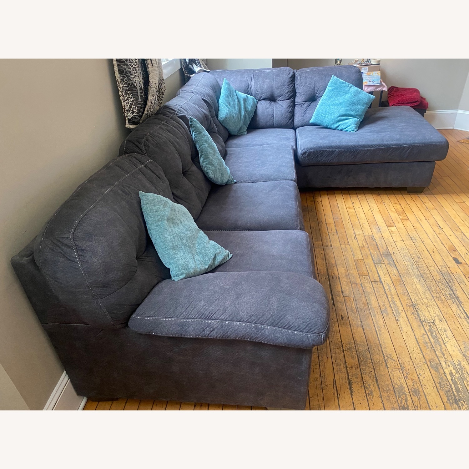 Gray 3-Piece Sectional - image-3