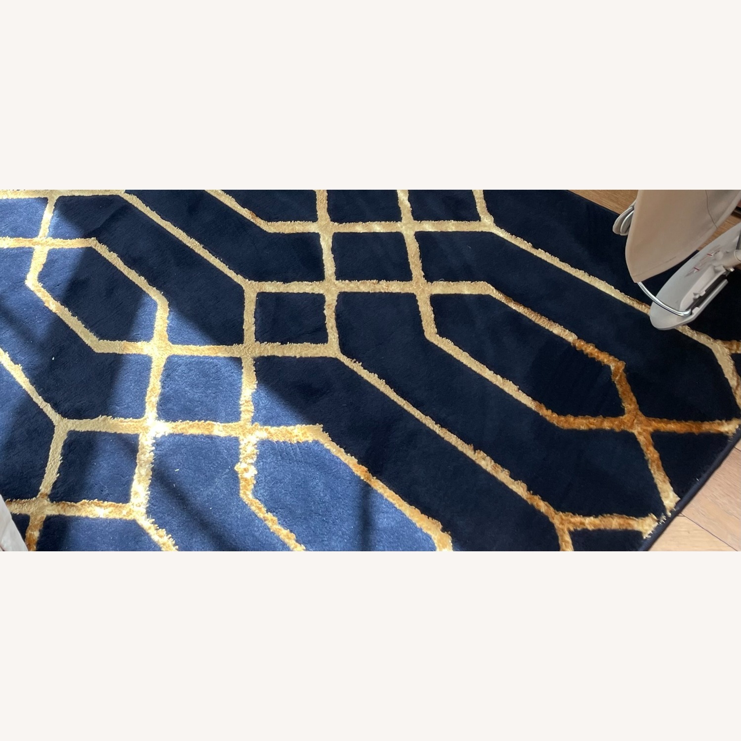 Unique Loom Marilyn Monroe Glam Collection Area Rug 10'x 14' 1' - image-4