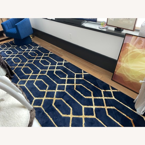 Used Unique Loom Marilyn Monroe Glam Collection Area Rug 10'x 14' 1' for sale on AptDeco