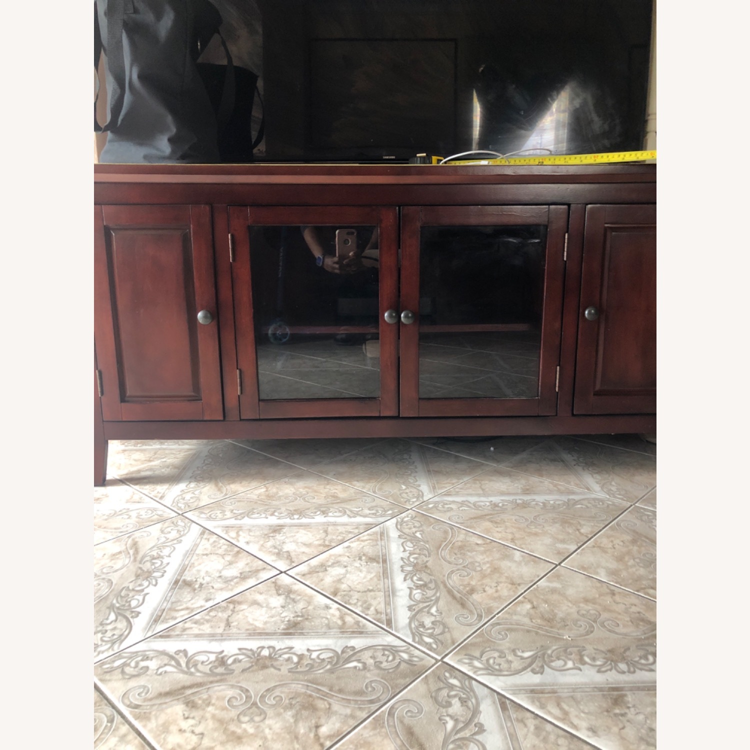 Console TV Stand in Dark cherry  - image-2
