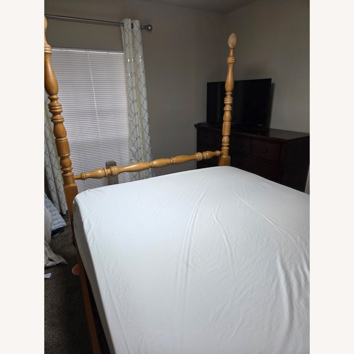 Vintage/Antique Natural Wood Queen Bed - image-10