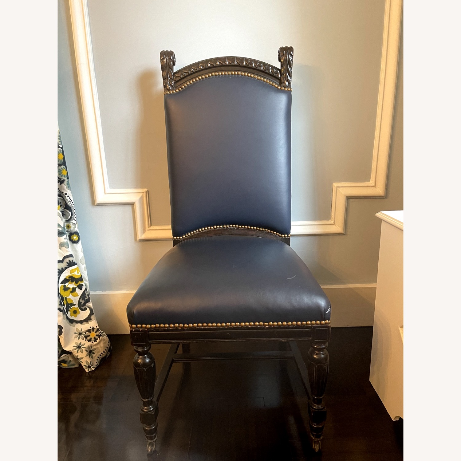  Dining Chairs - image-9