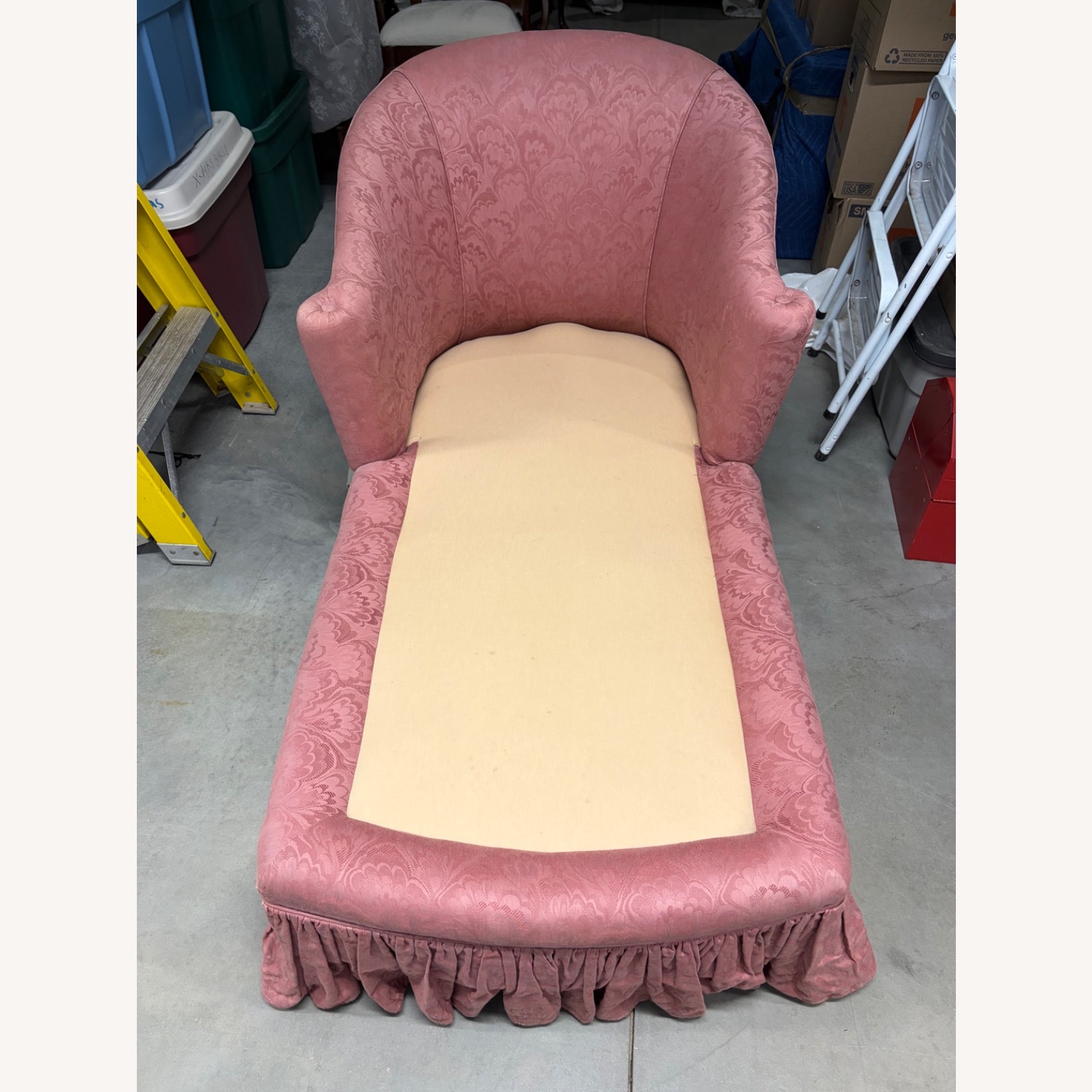 Vintage/Antique Pink Fabric Accent Chair - image-6