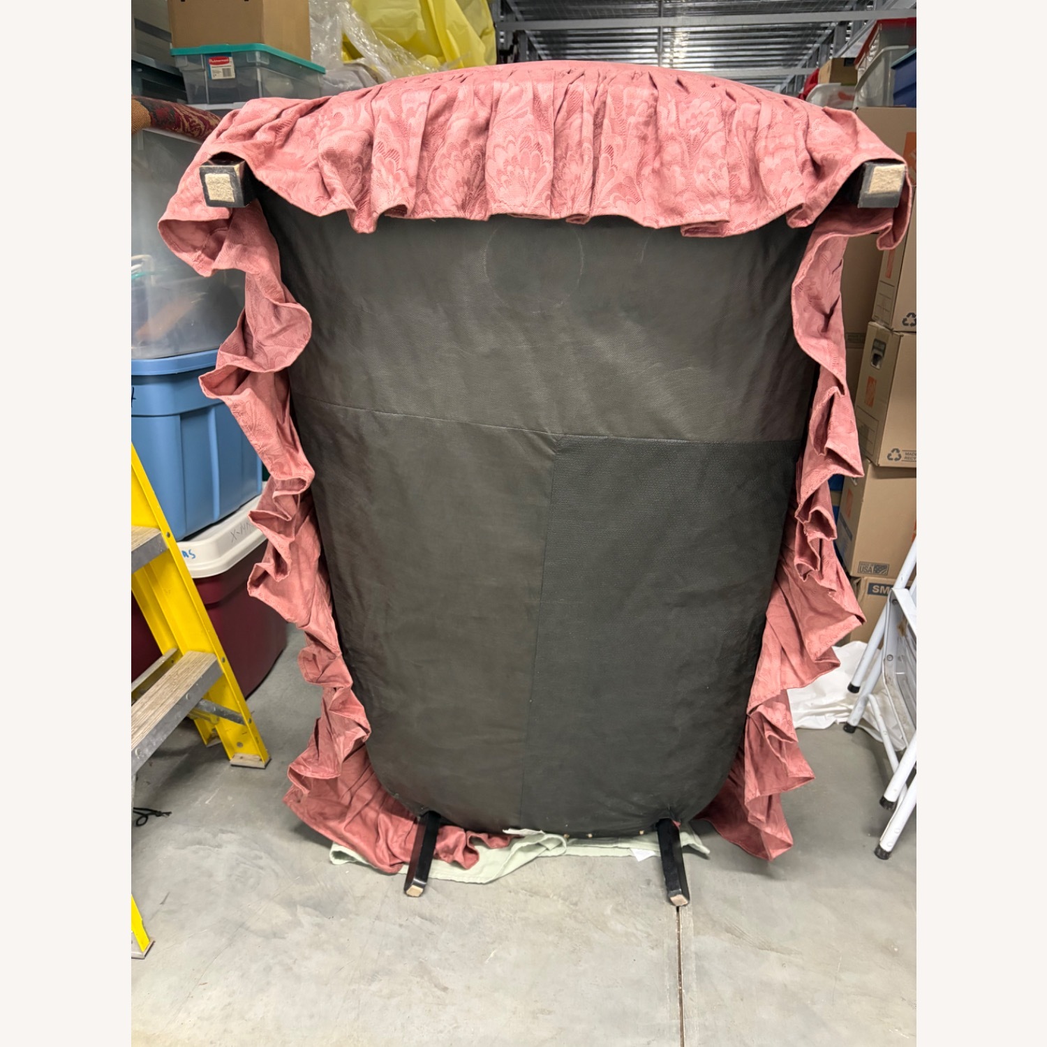 Vintage/Antique Pink Fabric Accent Chair - image-5