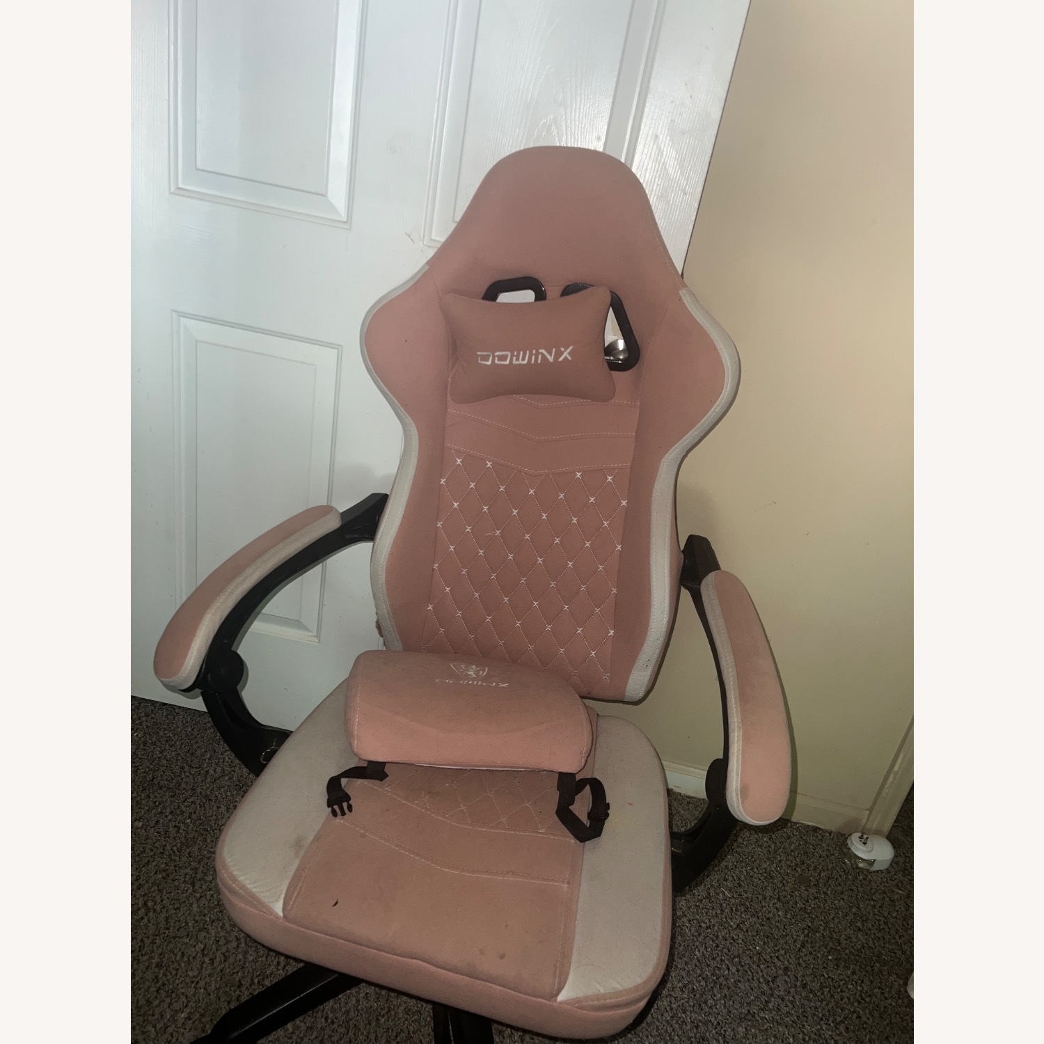 Amazon Dowinx Gaming Chair  - image-2
