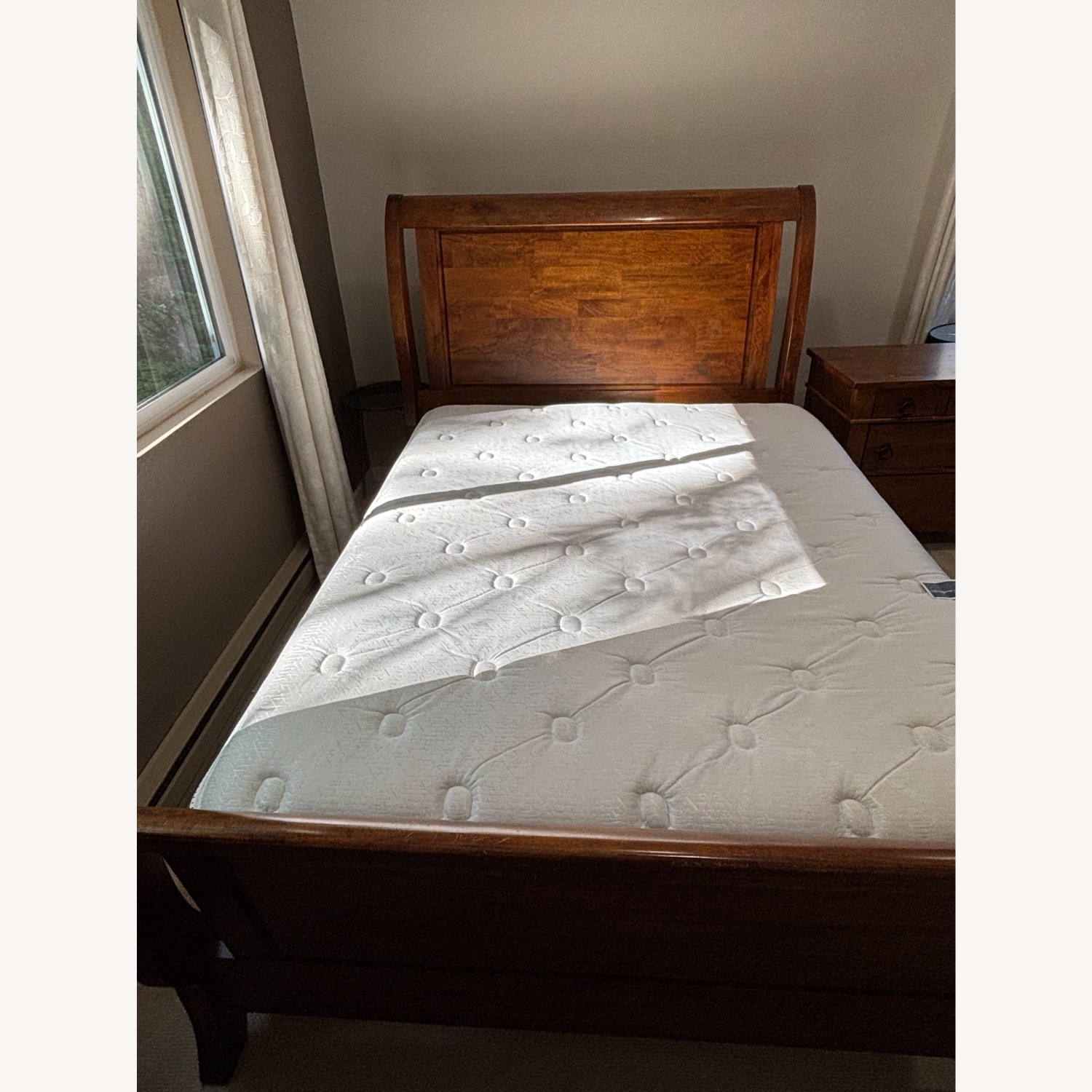 Solid Wood Queen Sleigh Bed  - image-1