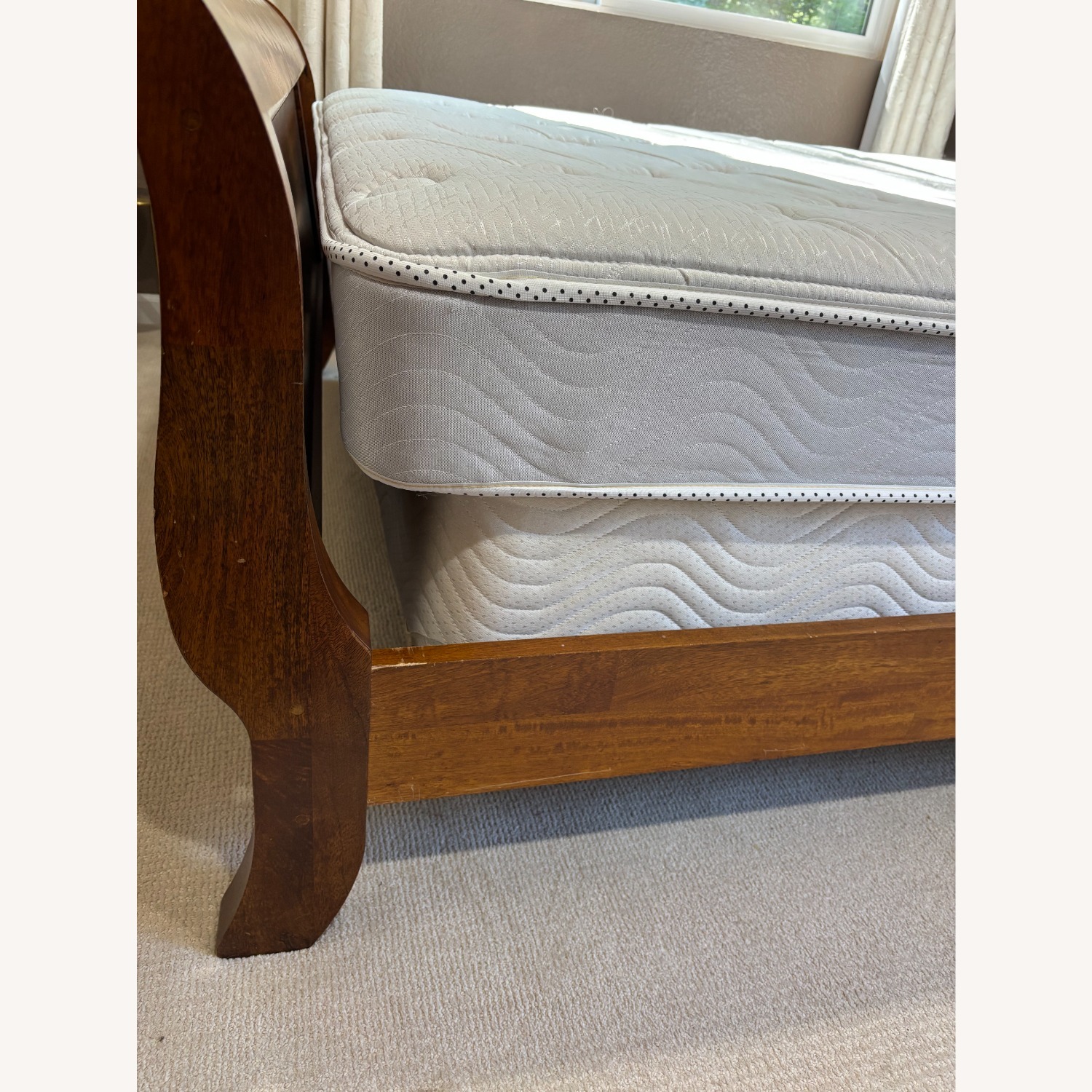 Solid Wood Queen Sleigh Bed  - image-3