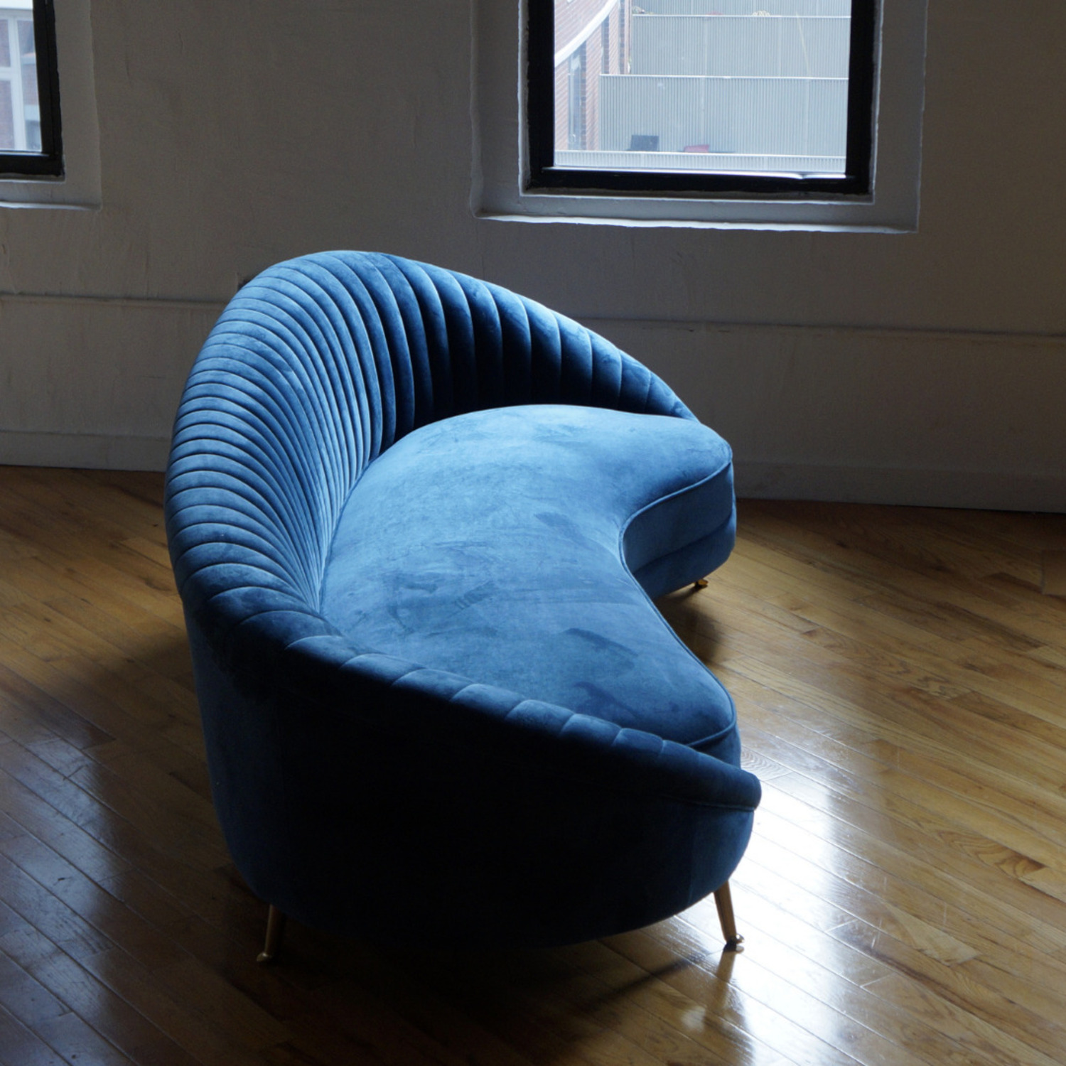 Curved Modern Sofa - Dark Blue Velvet  - image-2