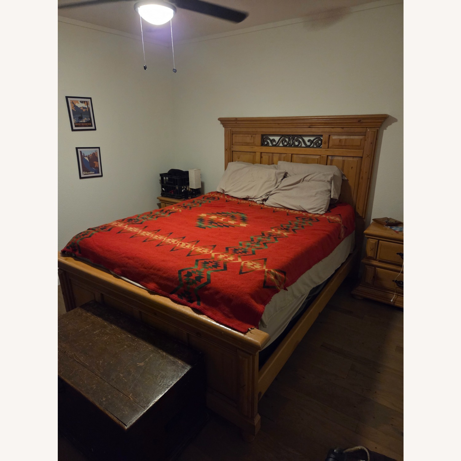 Pine Queen Bed - image-2