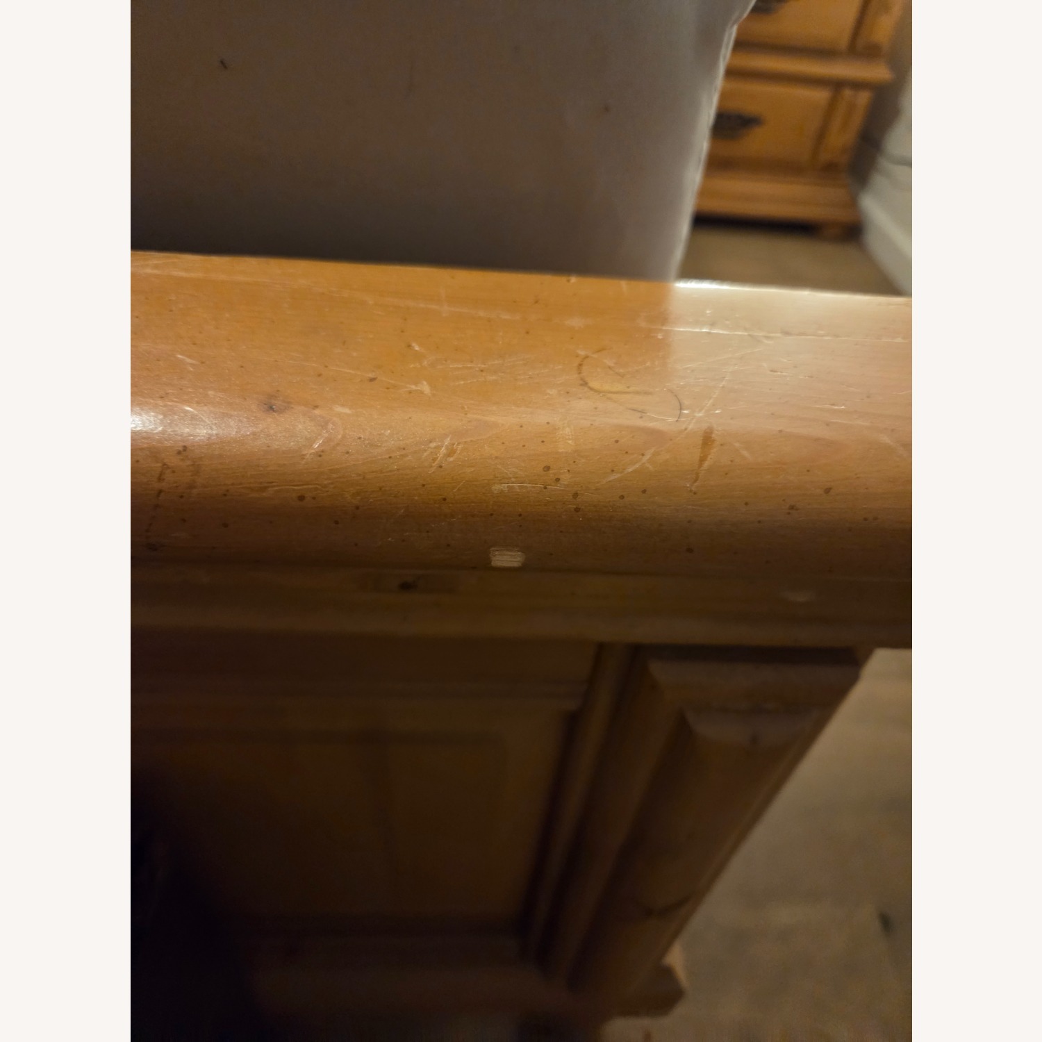 Pine Queen Bed - image-5