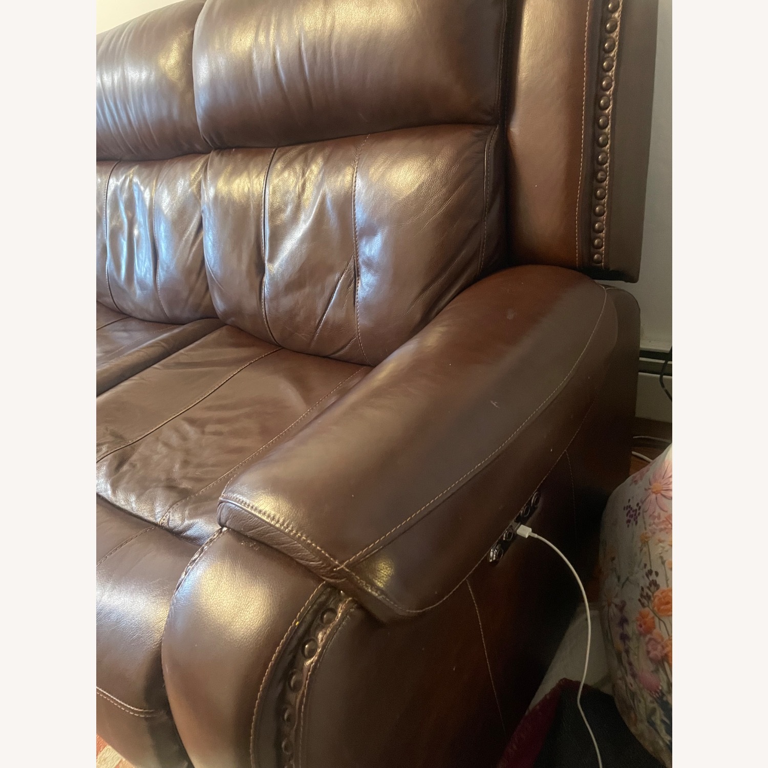 Bob's Discount Furniture 3+ Seater Sofa - image-3