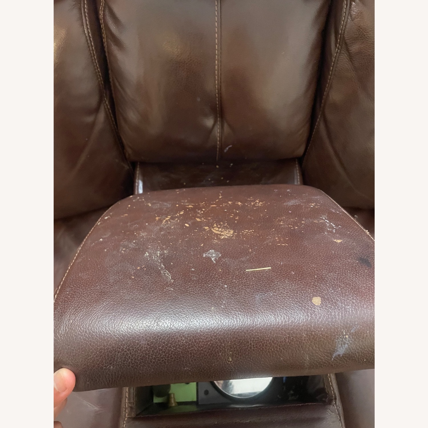 Bob's Discount Furniture 3+ Seater Sofa - image-8