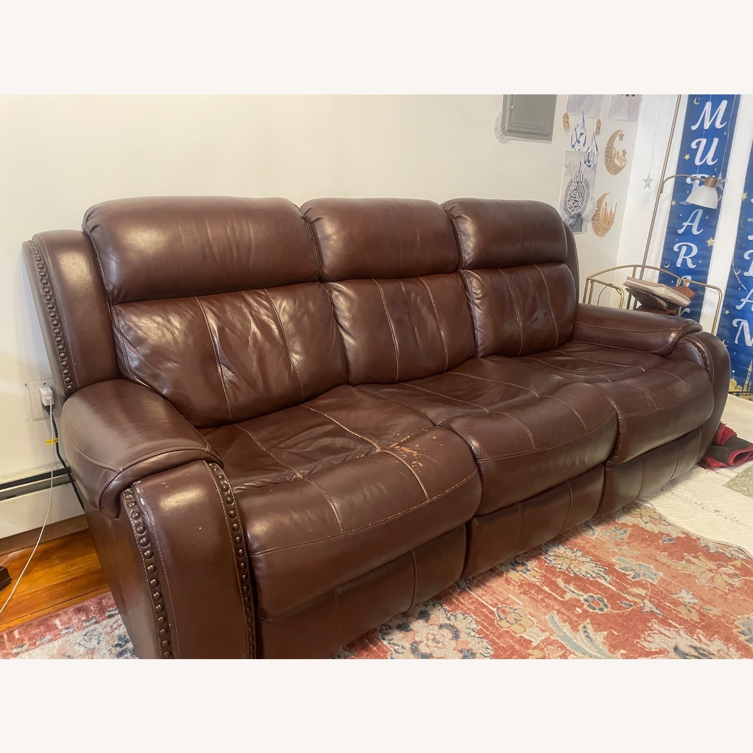 Bob's Discount Furniture 3+ Seater Sofa - image-7