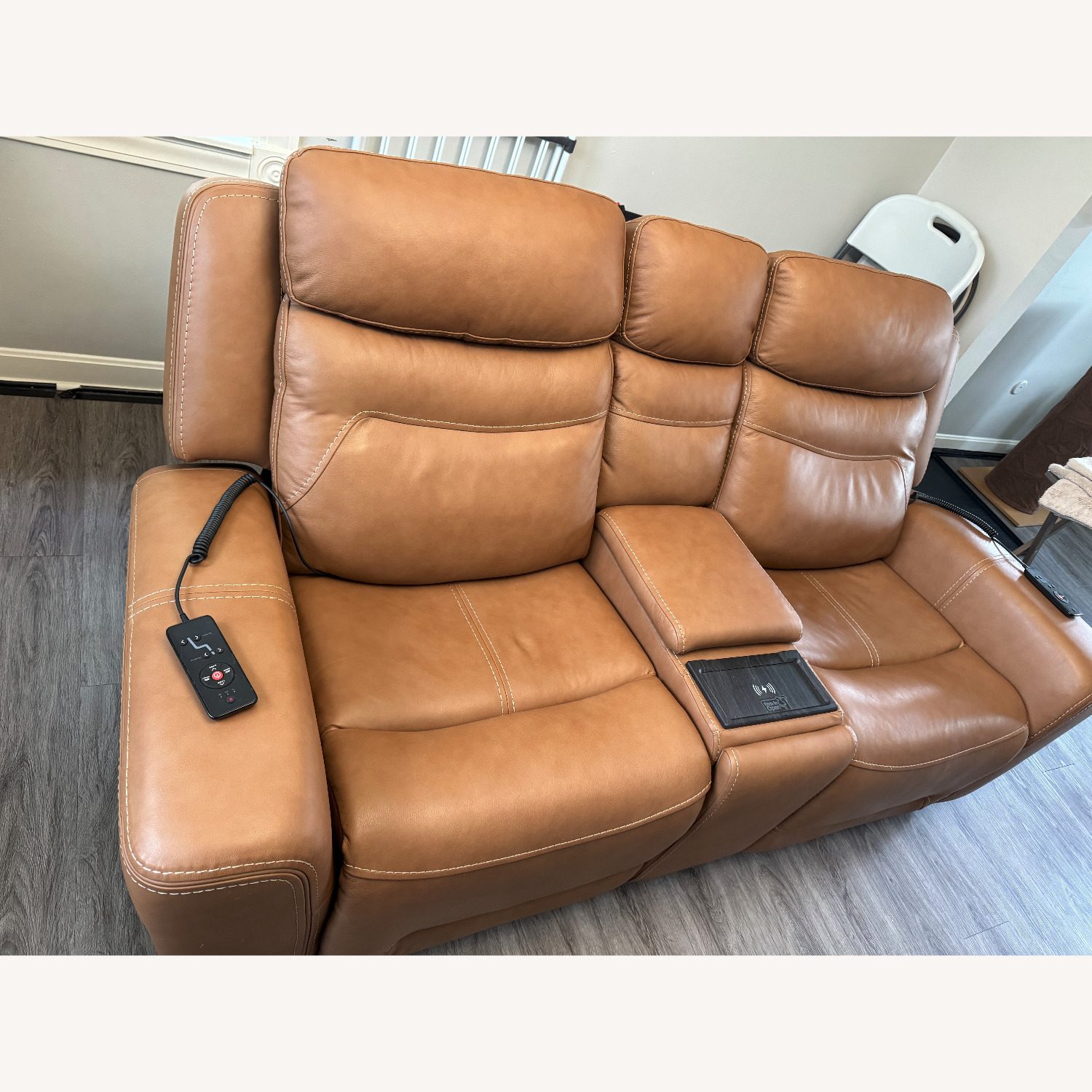 Raymour & Flanigan Morgenthal Leather Loveseat - image-3