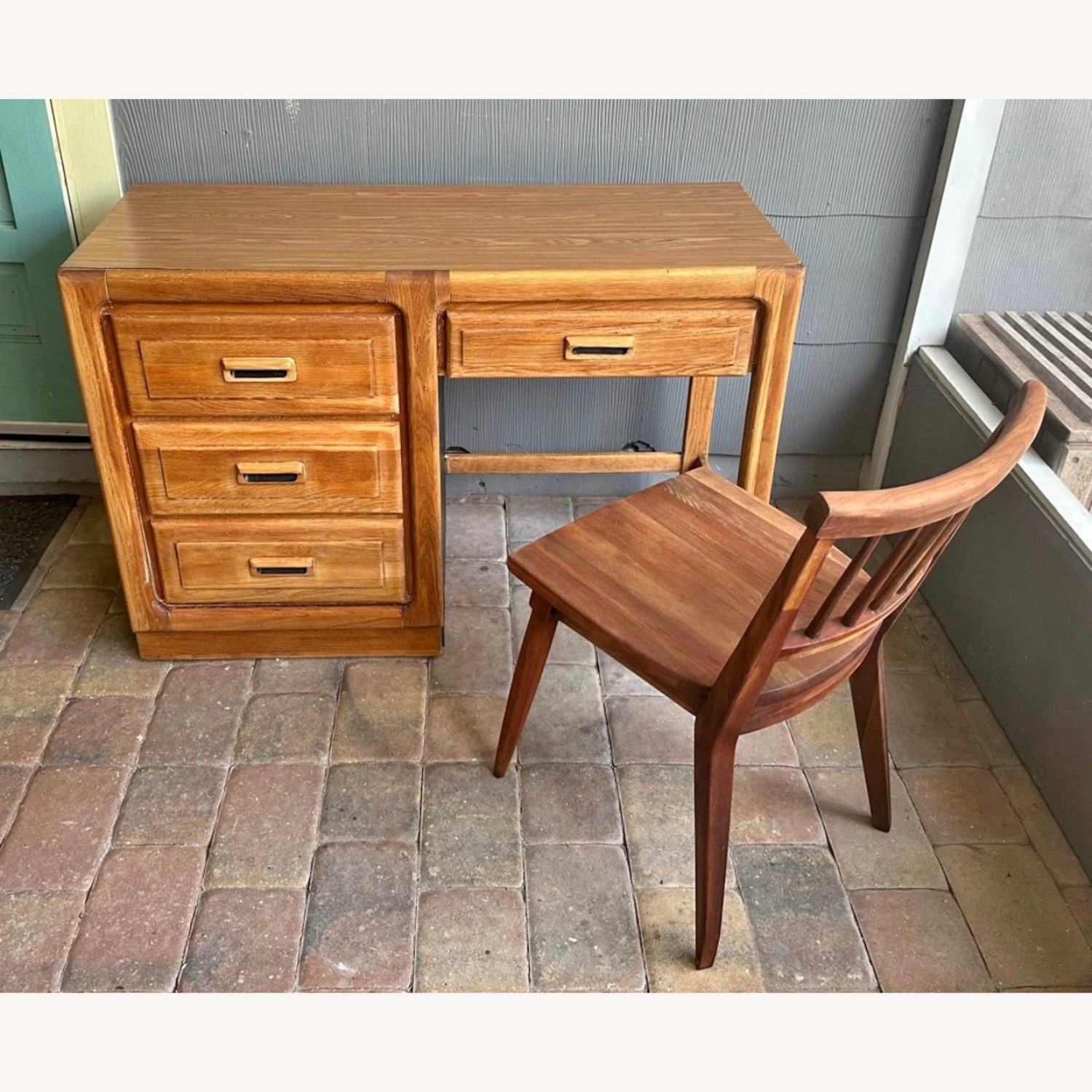 Stanley Furniture Co. Natural Oak Student Desk - image-2