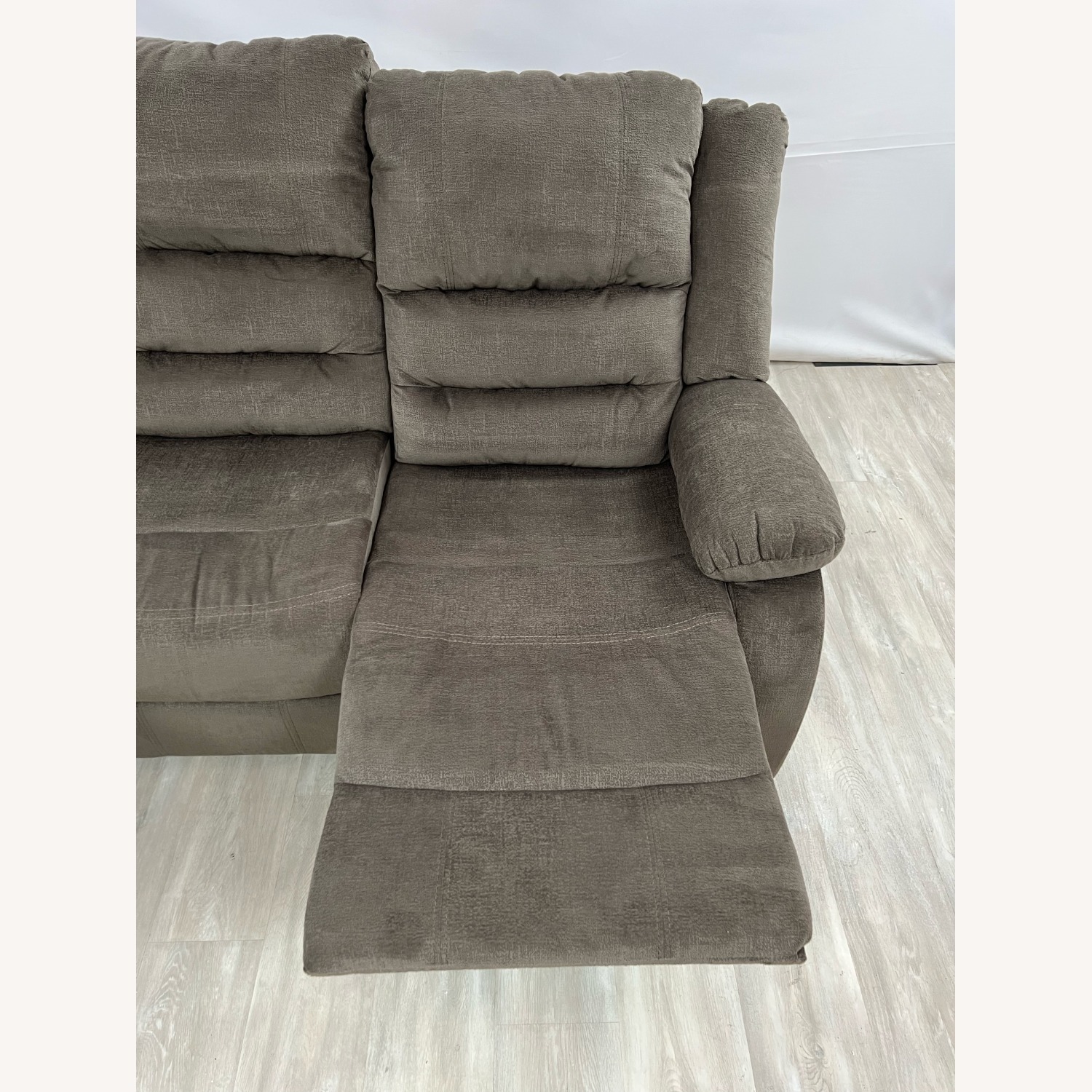 Ashley Furniture Tulen Manual Reclining Sofa - image-12