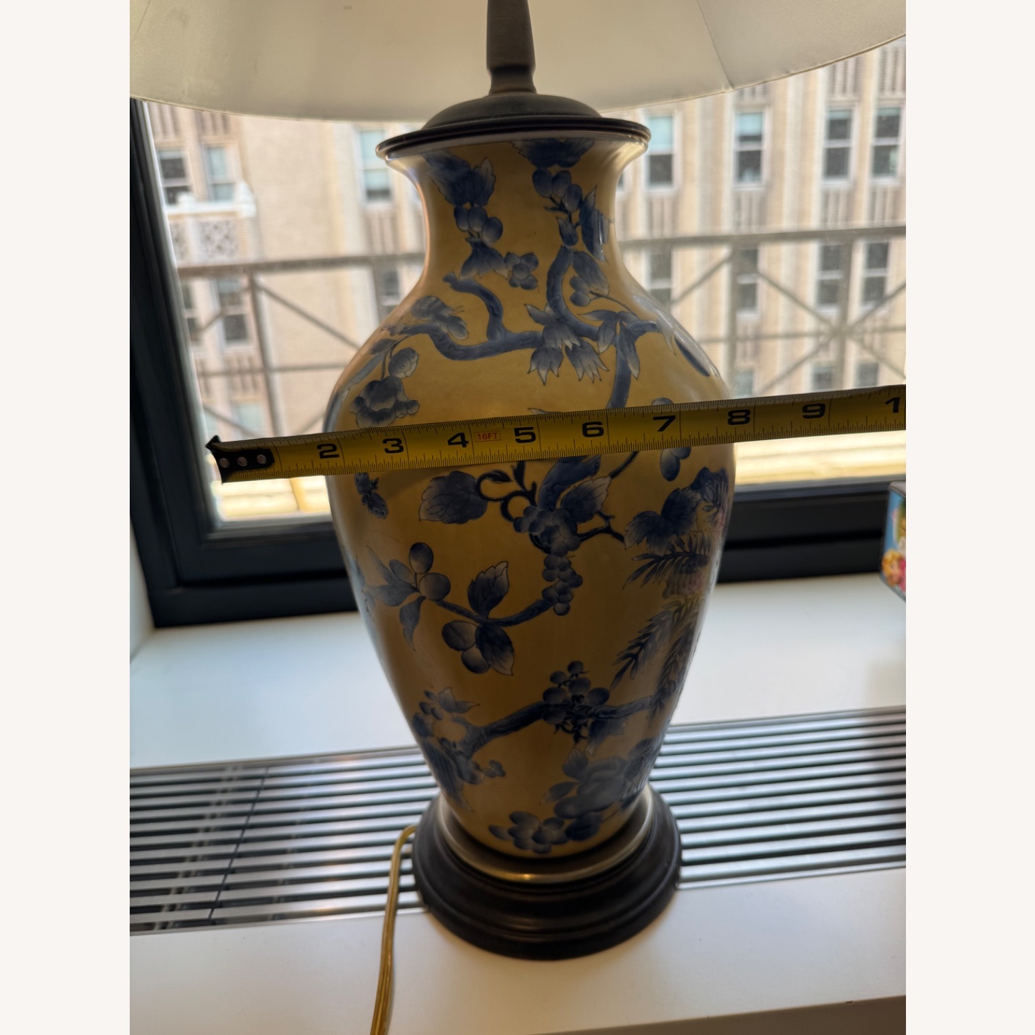 Chinoiserie-style Porcelain Table Lamp - image-1