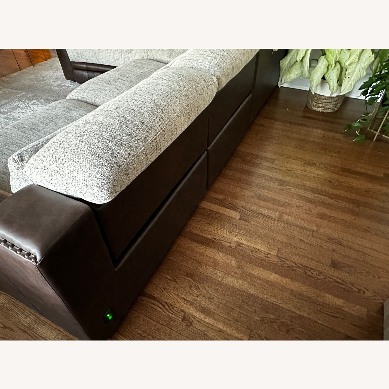 Bridgeport Electric Recliner - image-5