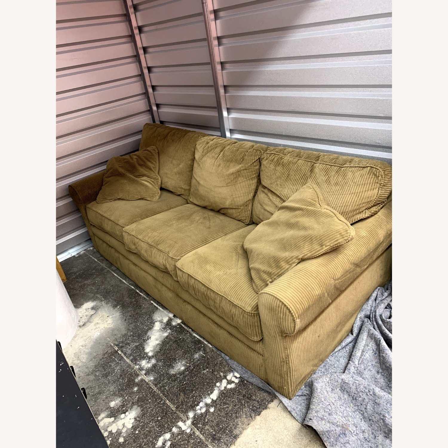 La-Z-Boy Sofa  - image-1