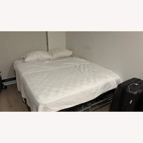 Used Ashley Furniture White Full Bed for sale on AptDeco