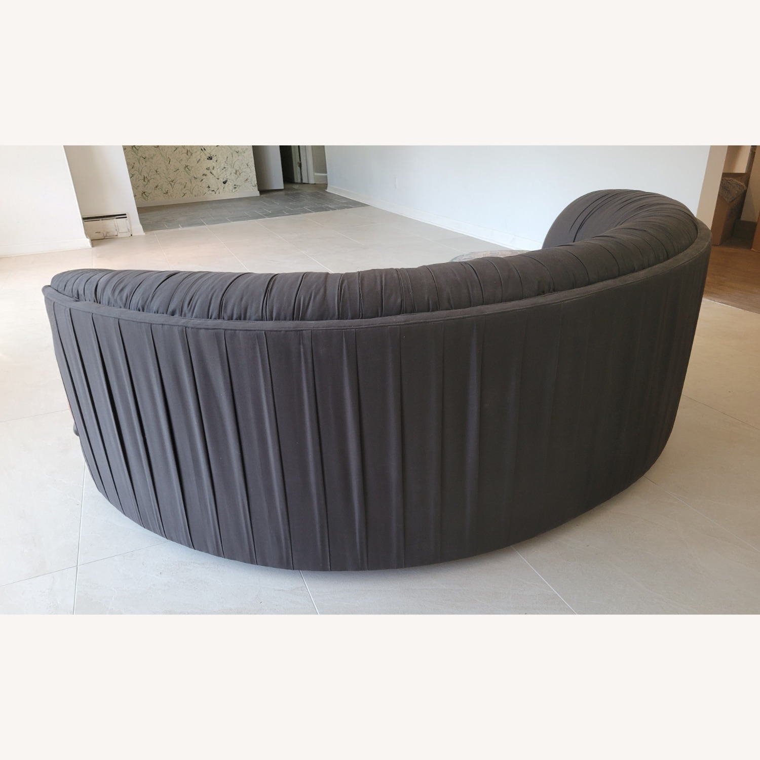 Vintage/Antique Finds Fabric 3+ Seater Sofa - image-2